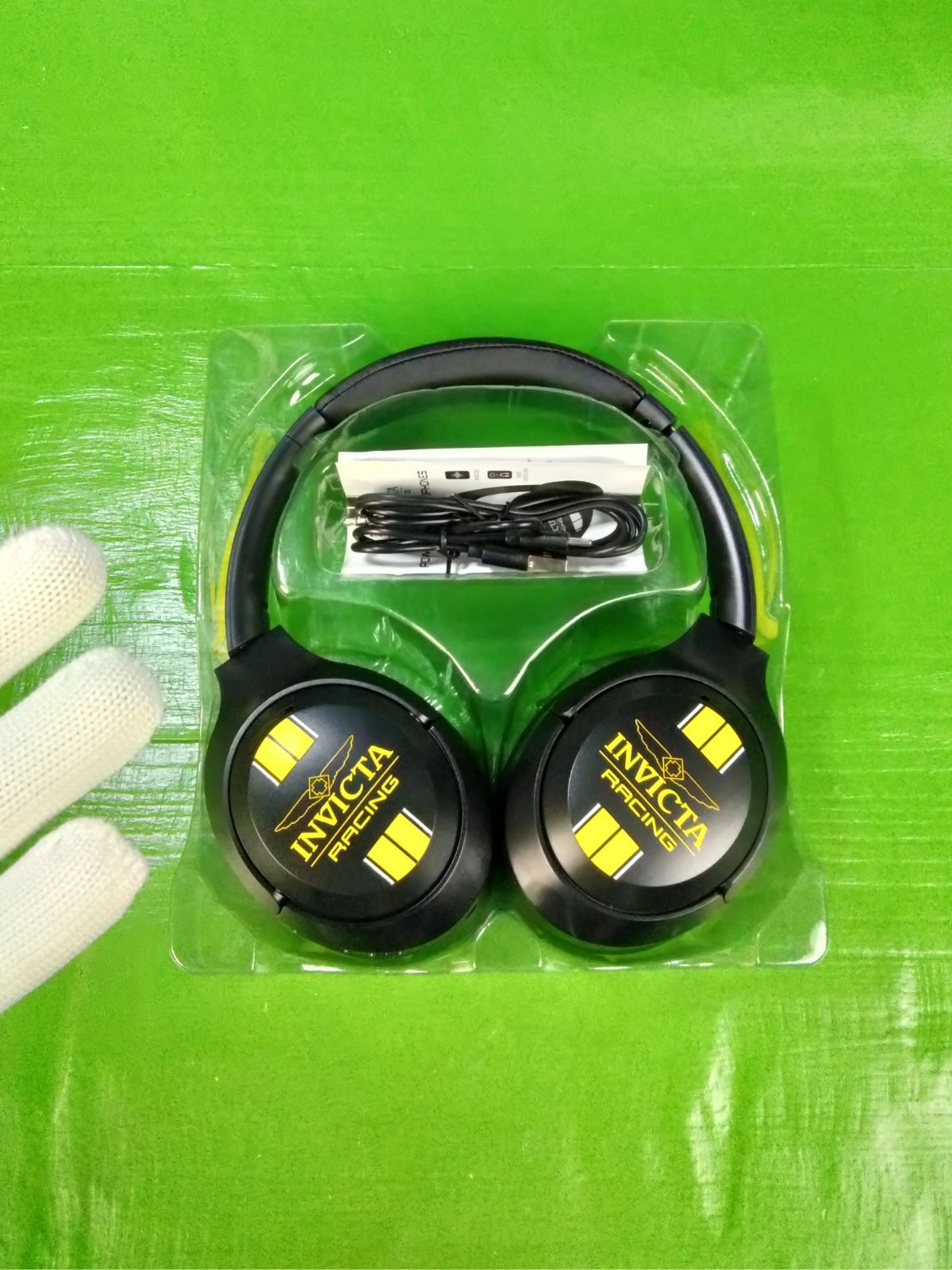 Invicta Racing Power Headphones Black Yellow Wireless Noise Cancel HD Mic ???