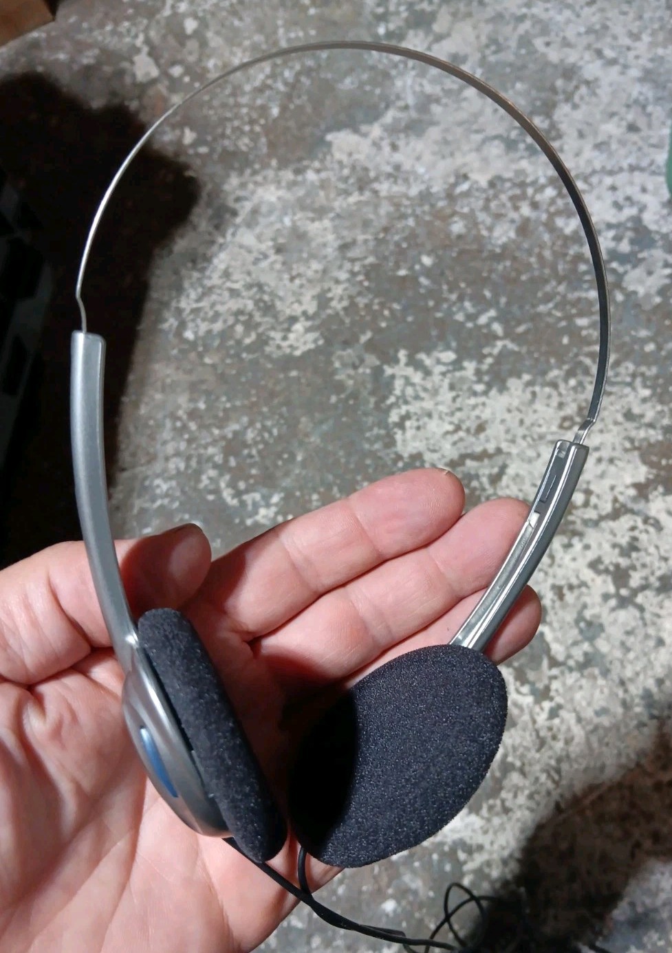 Hearing Aid Listen Up Voice Sound Amplifier Headset Auxiliary Device, RadioShack
