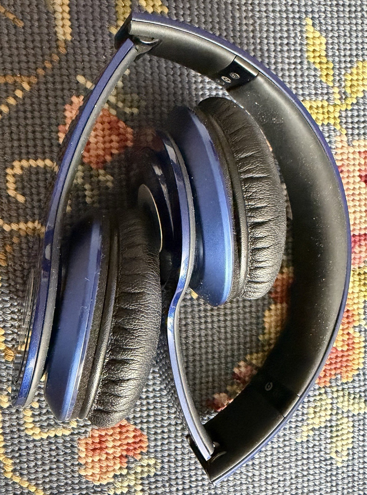 Beats By Dr Dre Solo HD Blue Metallic Ear-Pad (On the Ear) Headphones Ships Fast