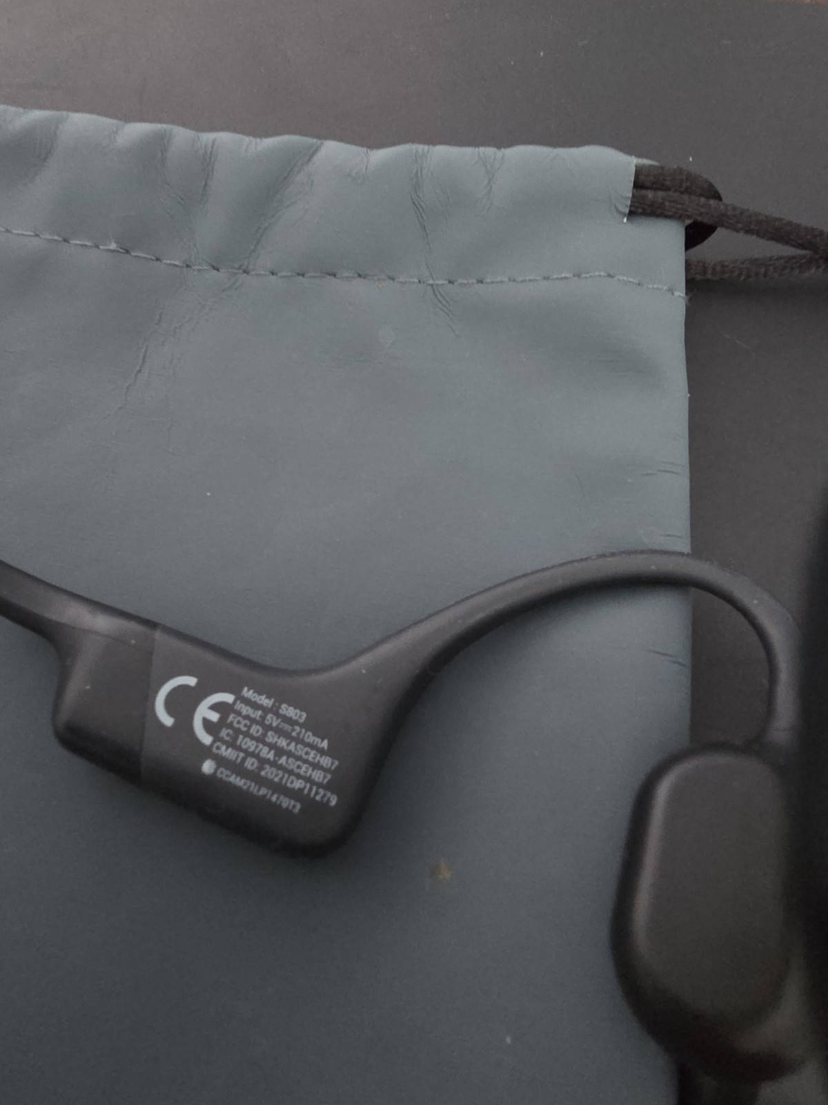 Shokz OpenRun Wireless Pre-owned Bone Conduction Headphones – Black (S803BK)