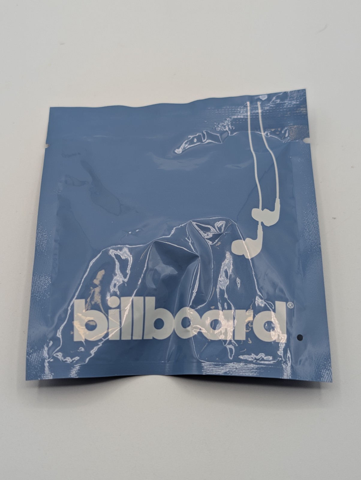 Genuine Delta Airlines Billboard Earbuds In Flight Wired 044207627 NEW Sealed