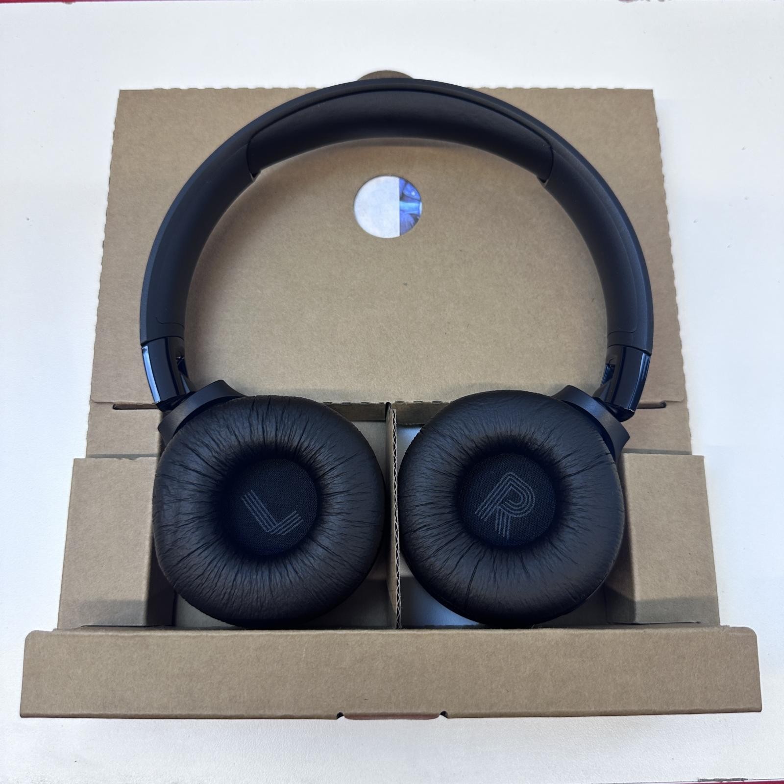 JBL Tune 520BT Wireless On-Ear Headphones Black, Pure Bass Sound