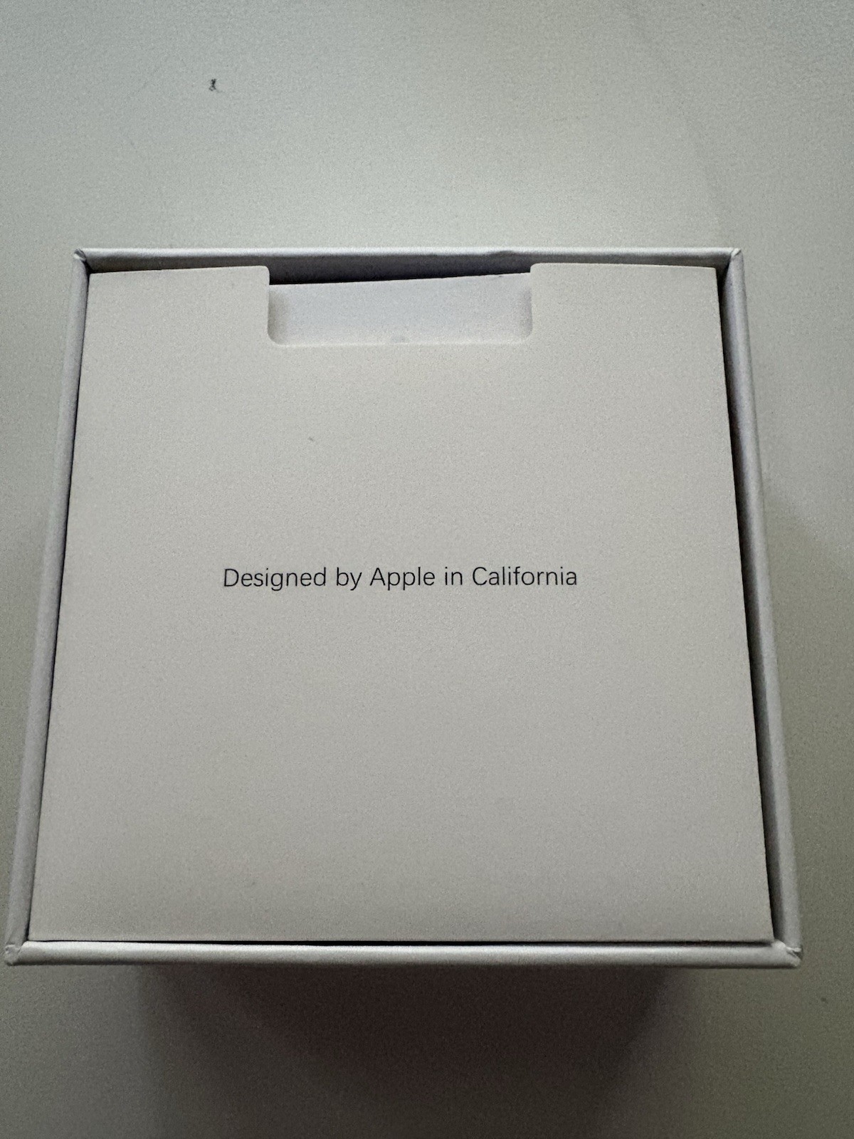 Apple AirPods Pro 2nd Gen White w/ MagSafe USB-C Case, ANC/Transparency