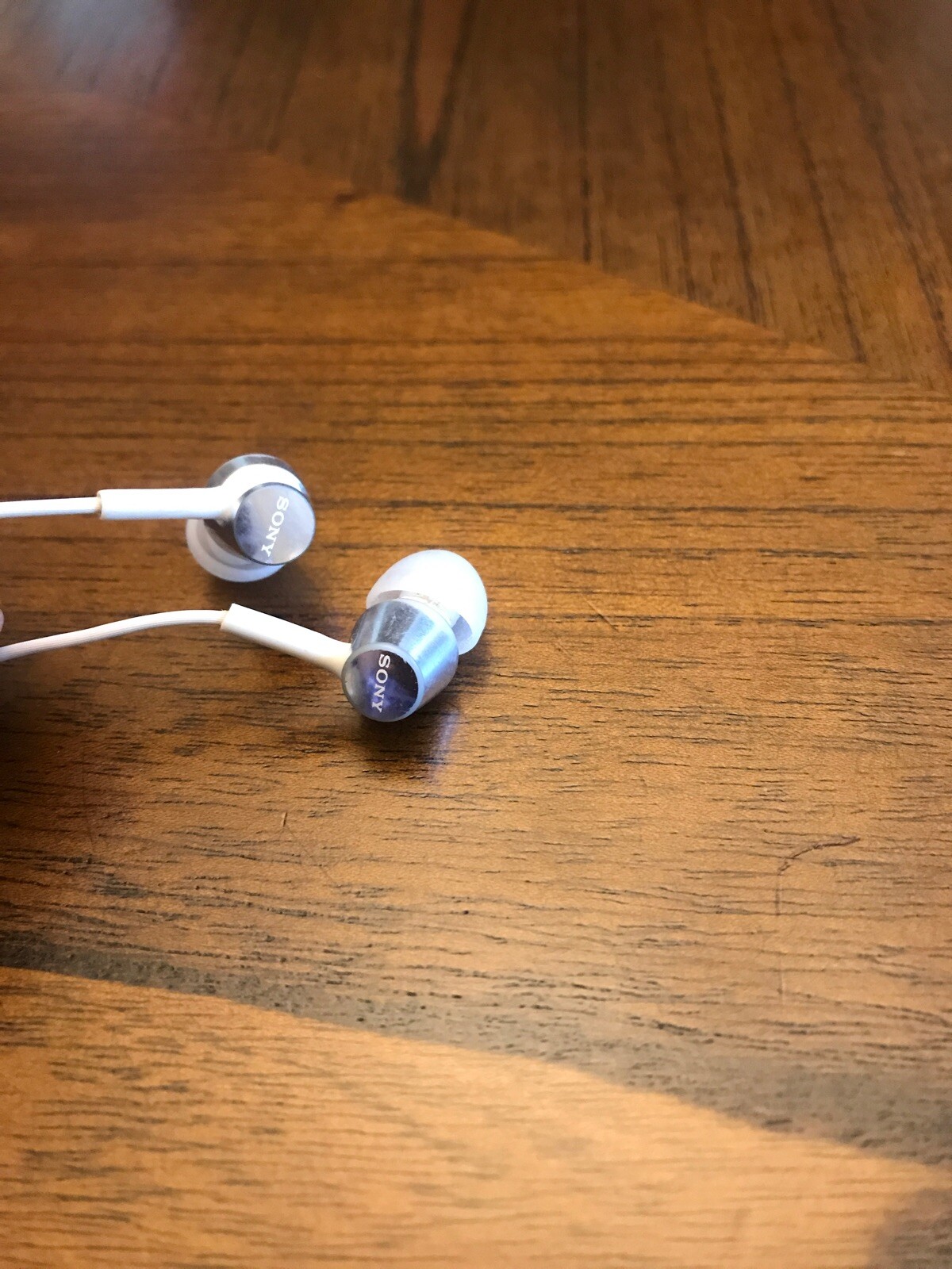 Sony MDR-EX155AP In-Ear Stereo Headphones WHITE MDREX155AP (No Box)- USED