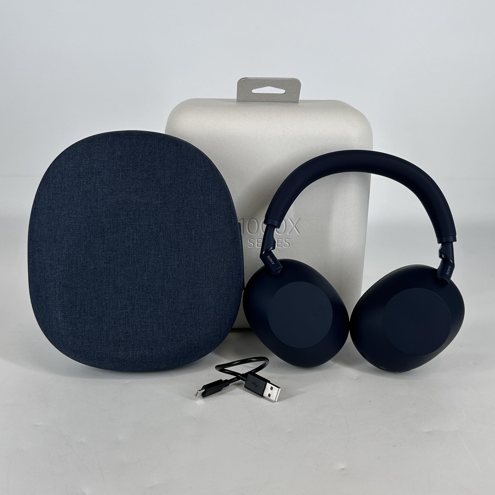 Sony WH-1000XM6 Headphones Midnight Blue w/ Case/Charger – Excellent