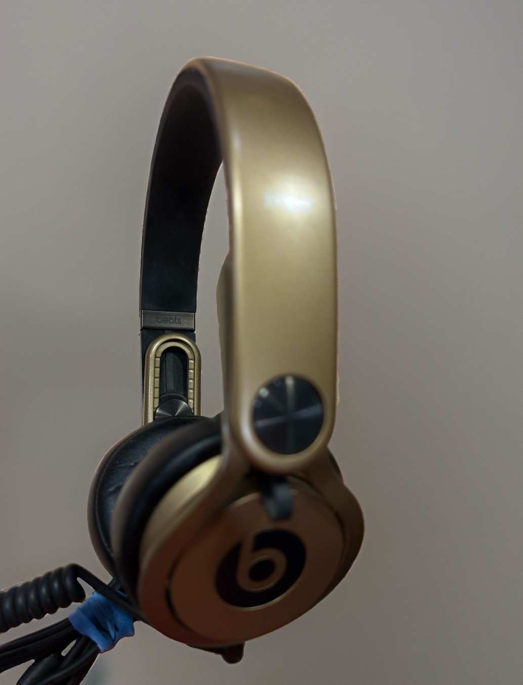 Beats by Dr. Dre Mixr On-Ear DJ Headphones Gold Limited Edition / David Guetta