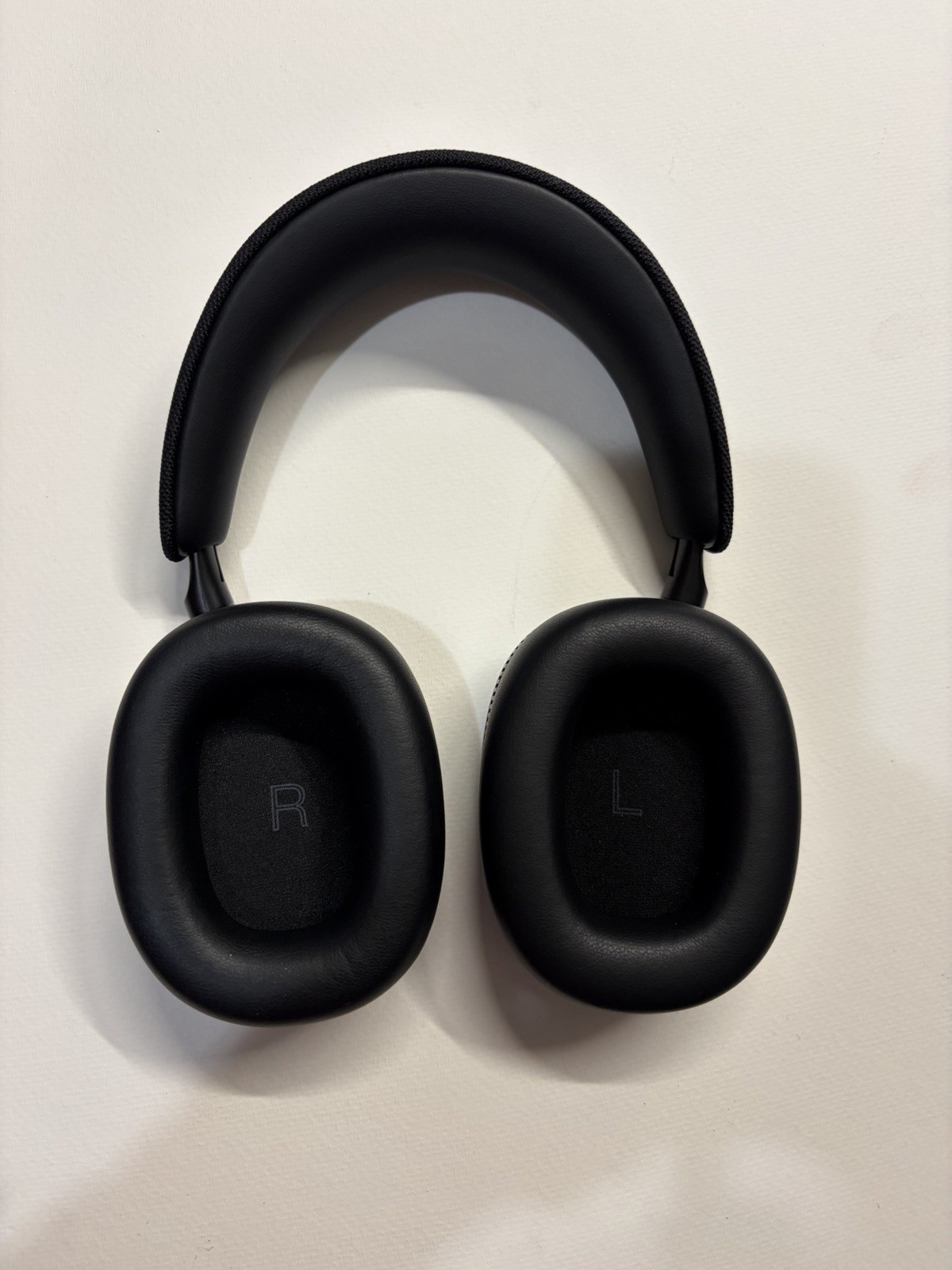 EUC Bowers & Wilkins Px7 S3 Wireless ANC Over Ear Wireless Headphones W Box Case