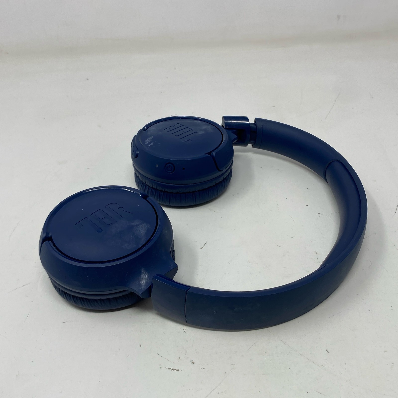 JBL Tune 520BT Wireless Bluetooth On-Ear Headphones – Blue