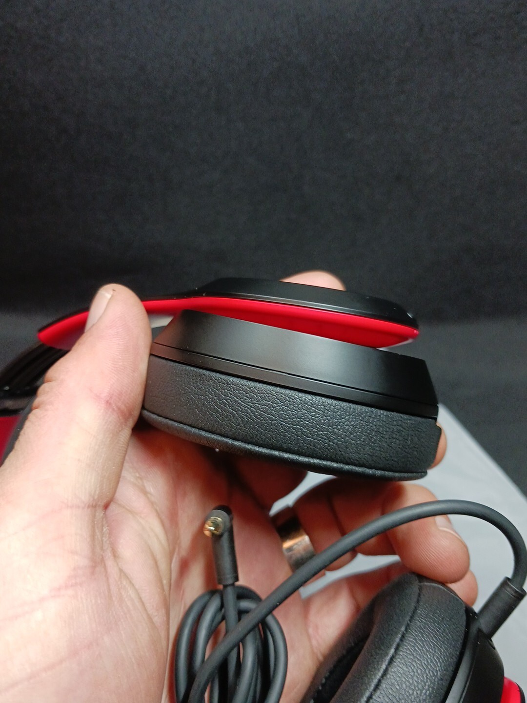 NEW! Beats by Dre Solo3 Wired Headphones Black and Red DEMO VERSION!!! READ!