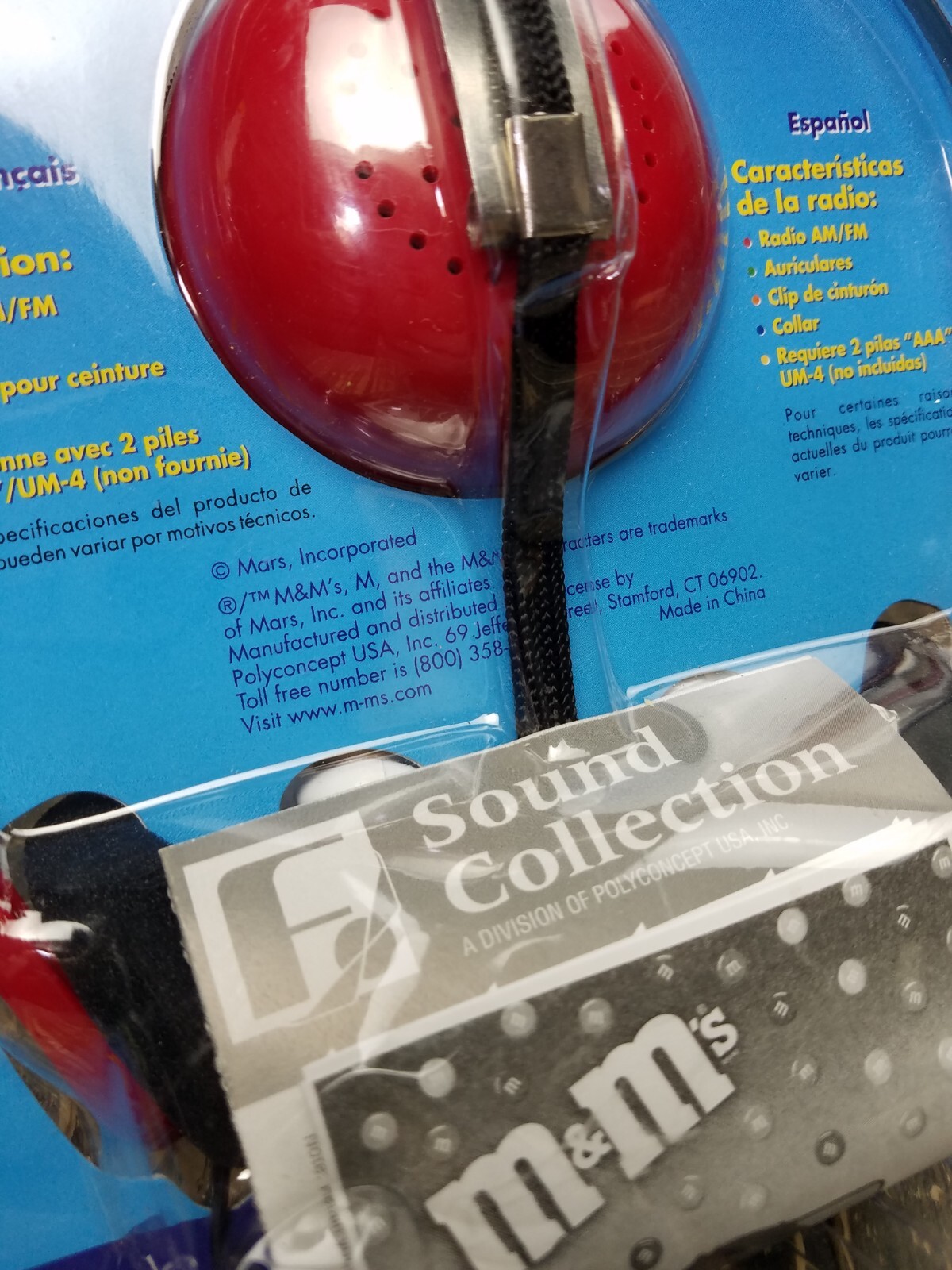 NEW SEALED – RadioShack Exclusive M&M Mini FM-AM Radio with Headphones