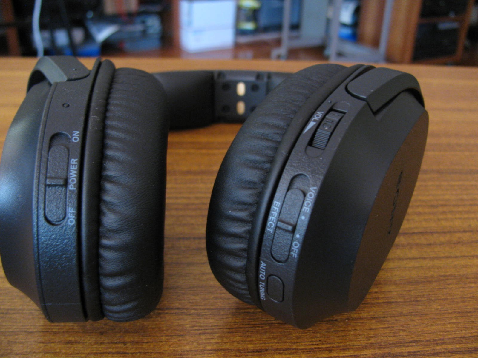 Sony WH-RF400R Wireless Home Theater Headphones Great Working Condition