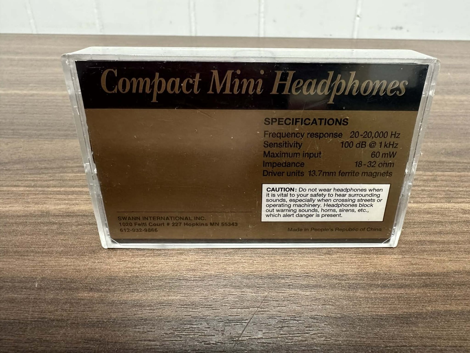 Compact Mini Headphones 20-20,000 Hz 100 dB !kHz 60 mW 18-32 ohm 13.7mm 1E
