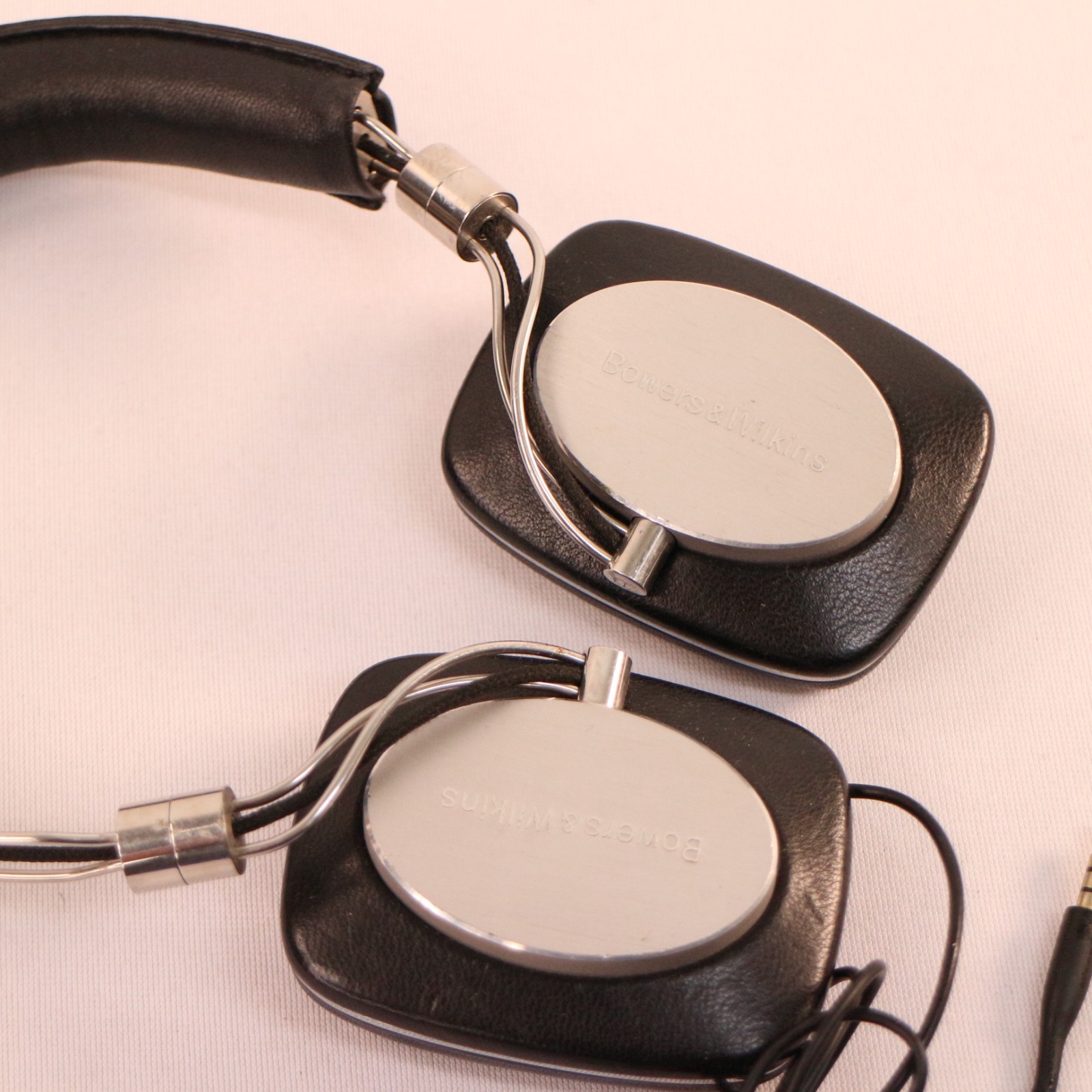 Bowers & Wilkins P5 HiFi Stereo Mobile Headphones 3.5mm Jack Adjustable TESTED
