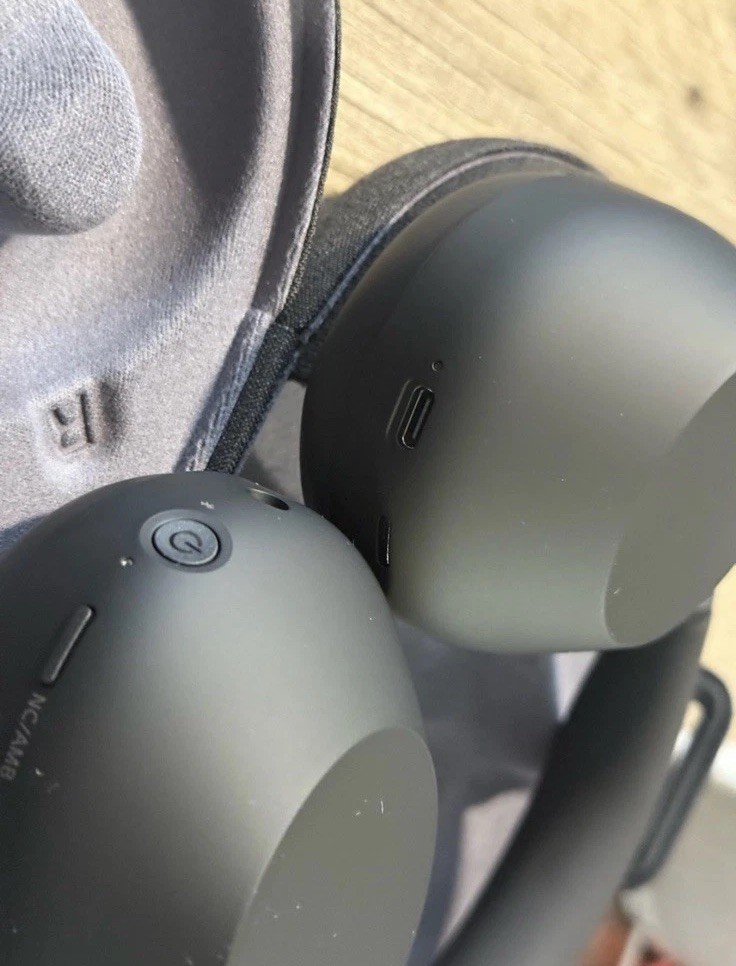 BRAND NEW Sony WH-1000XM6 Wireless Noise Canceling Headphones – Black