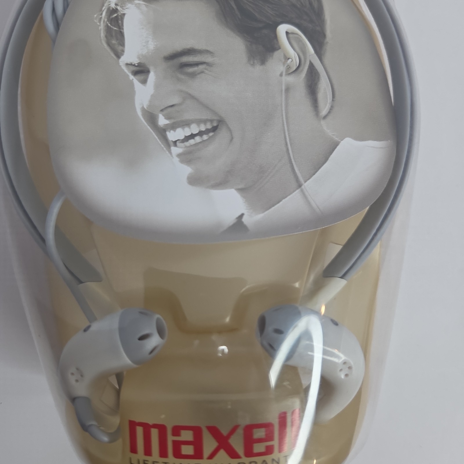 Maxell NB/HB-210 Stereo Neckband Head Buds White New In Package in Ear