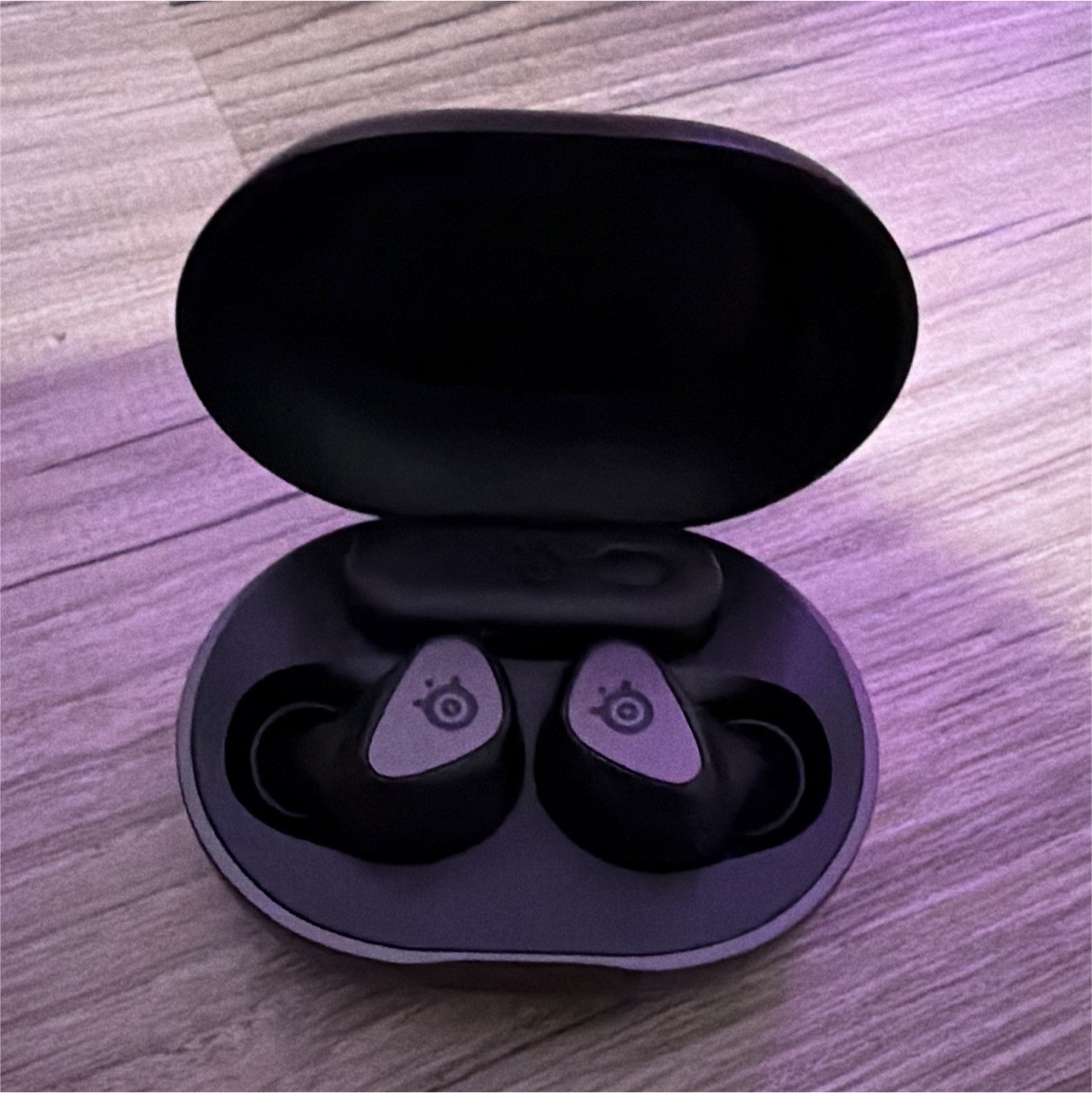 SteelSeries Arctis GameBuds True Wireless Bluetooth In-Ear w/ Case Black