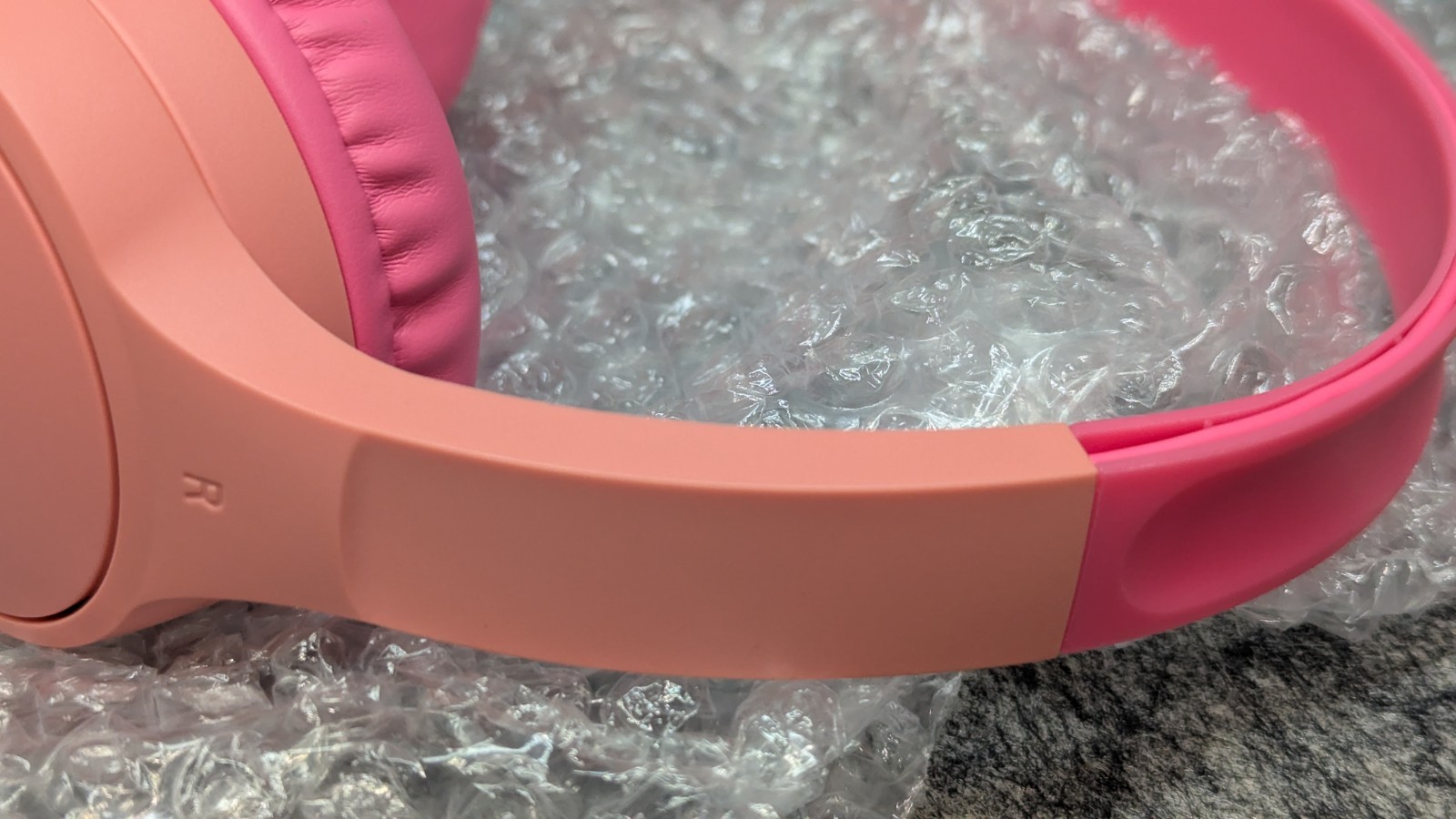 Belkin SoundForm Mini Kids Wireless BT Headphones Built-in Microphone Pink ?New