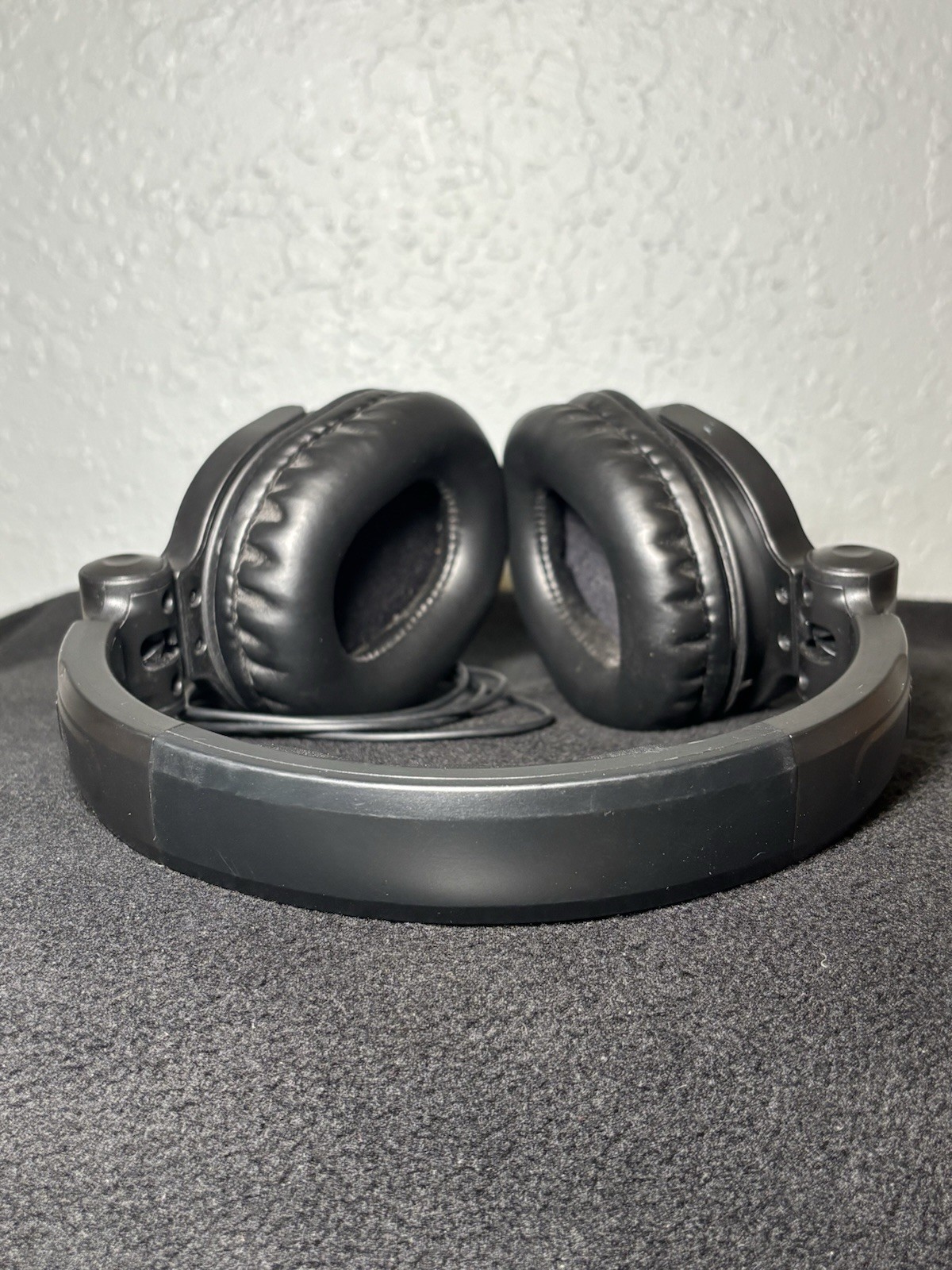 Monoprice Premium Hi-Fi DJ Style Over-the-Ear Pro Headphones