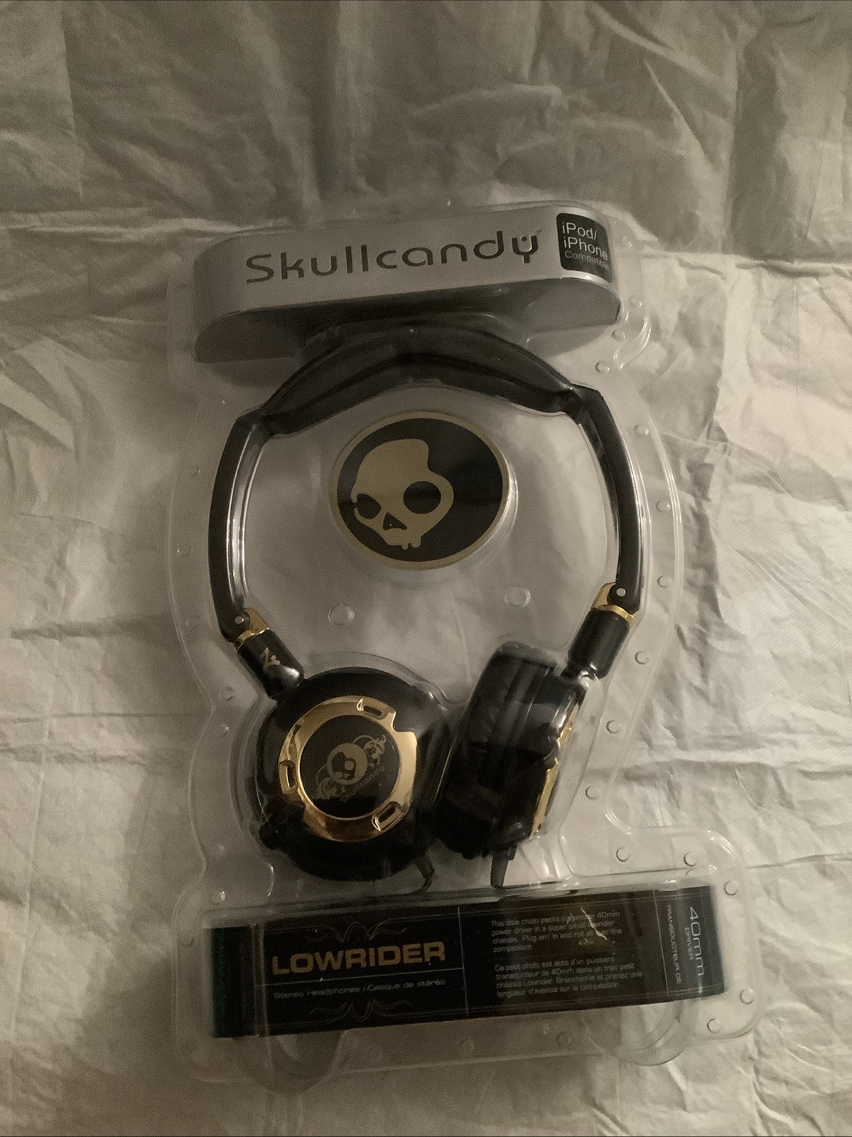New Skullcandy Lowrider On Ear 40mm Headphones Foldable Liteweight Black & Gold