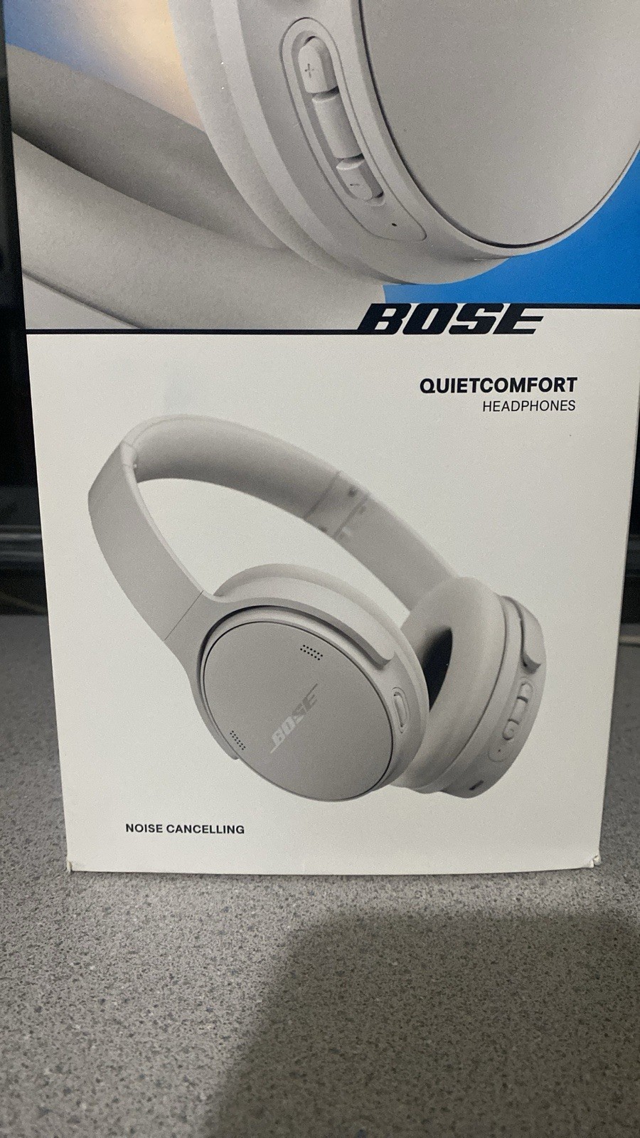 NEW Bose – QuietComfort Ultra Wireless Noise Canceling Over-the-Ear -White Smoke