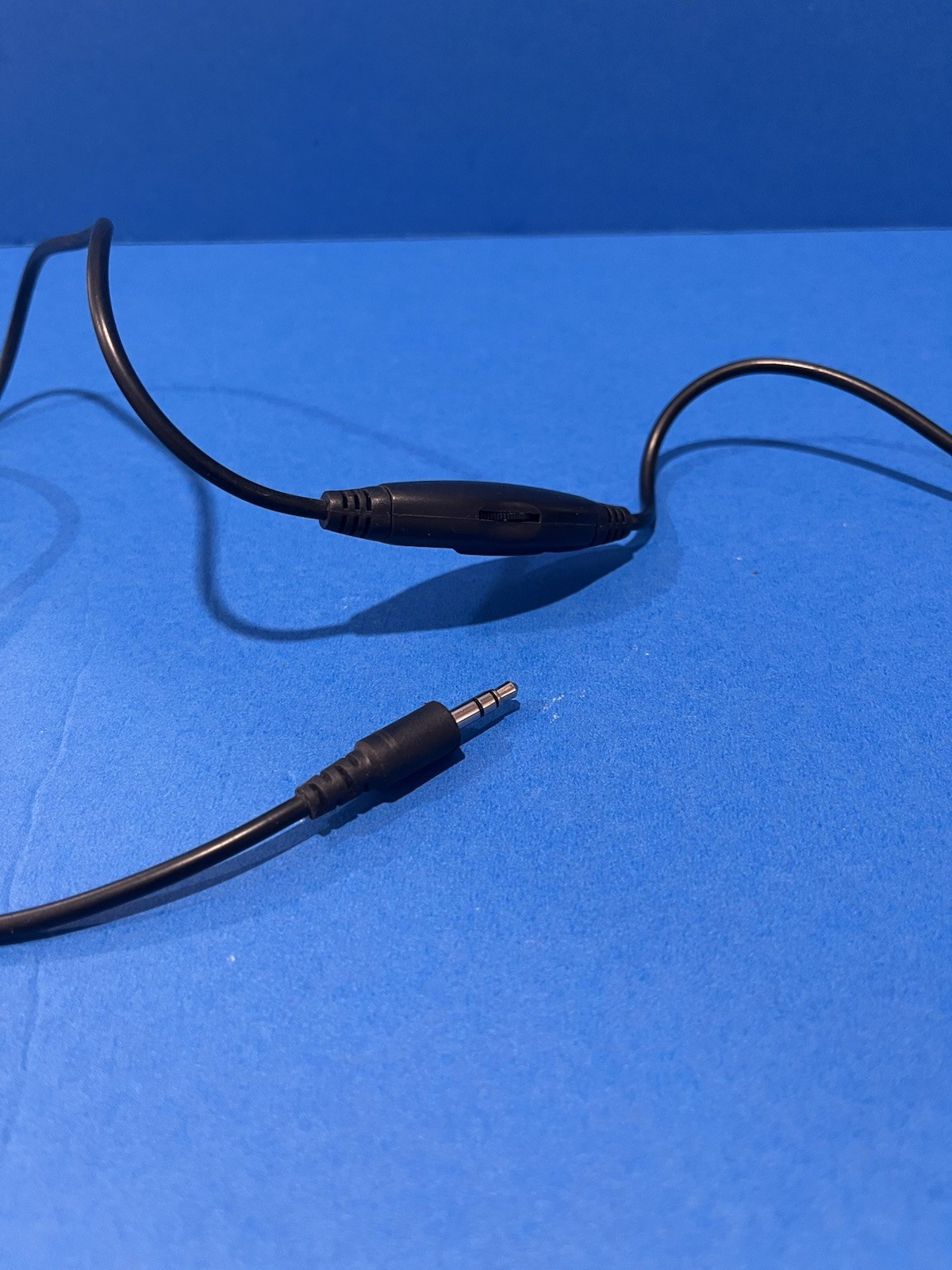Fender Stereo Wired Headphones In-Line Volume Controller