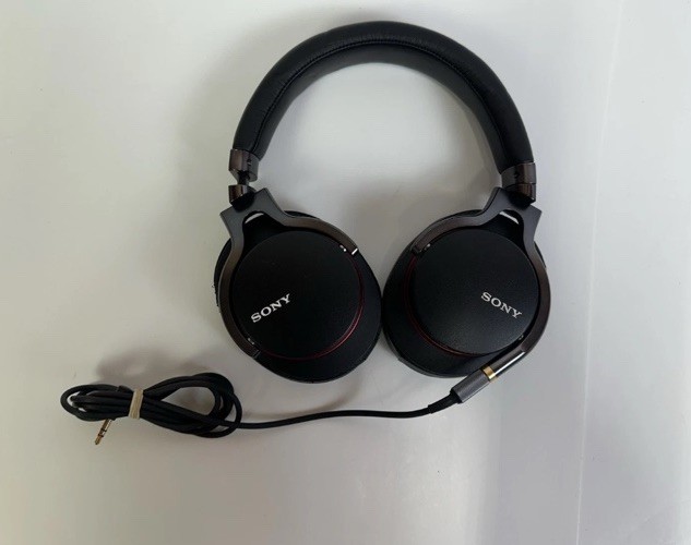 Sony MDR-1A Hi-Res Audio 40mm Stereo Headphones- Tested WORKING