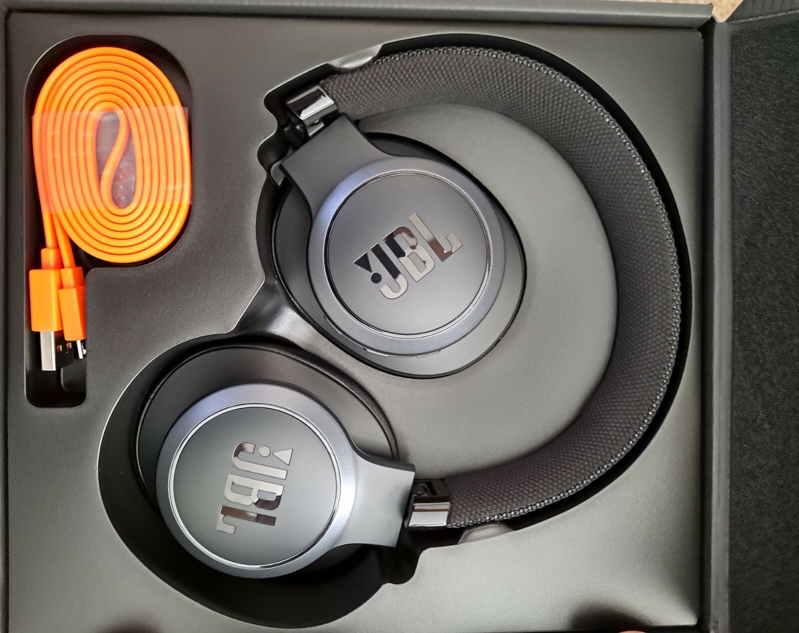 JBL LIVE 500BT Wireless Bluetooth Headphones Microphone 33Hr Battery ~2Hr Charge