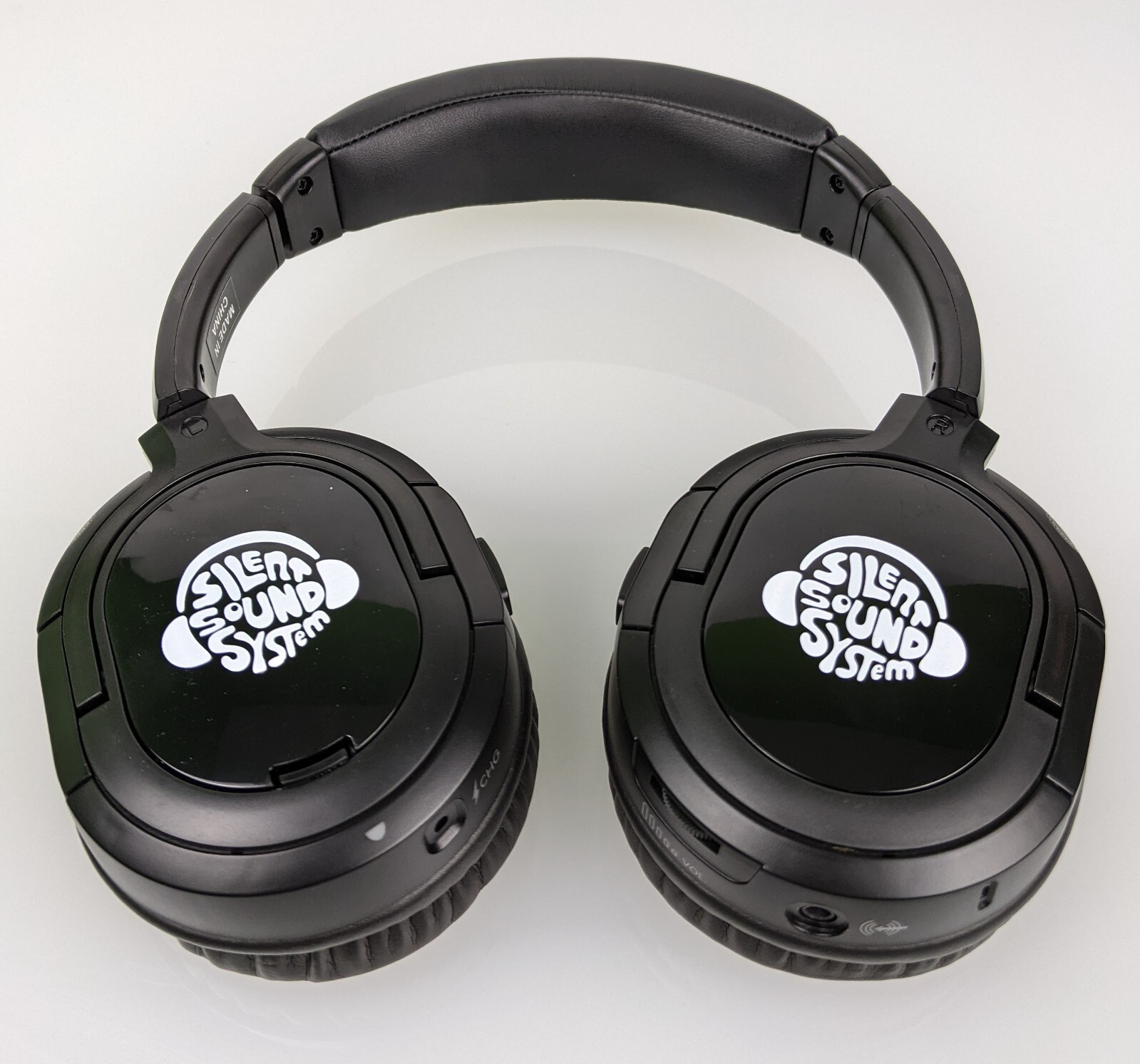 BEST Silent Disco Sound System HiFi Headphone Package (30 HP, 3 Transmitters)
