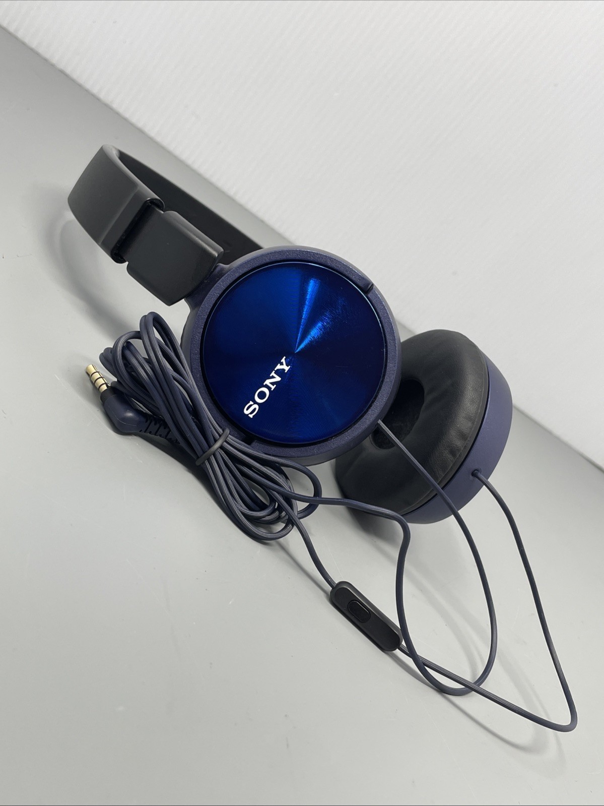 Sony MDR-ZX310AP Wired On-Ear ZX Series Headphones w/Mic for Smartphones Blue
