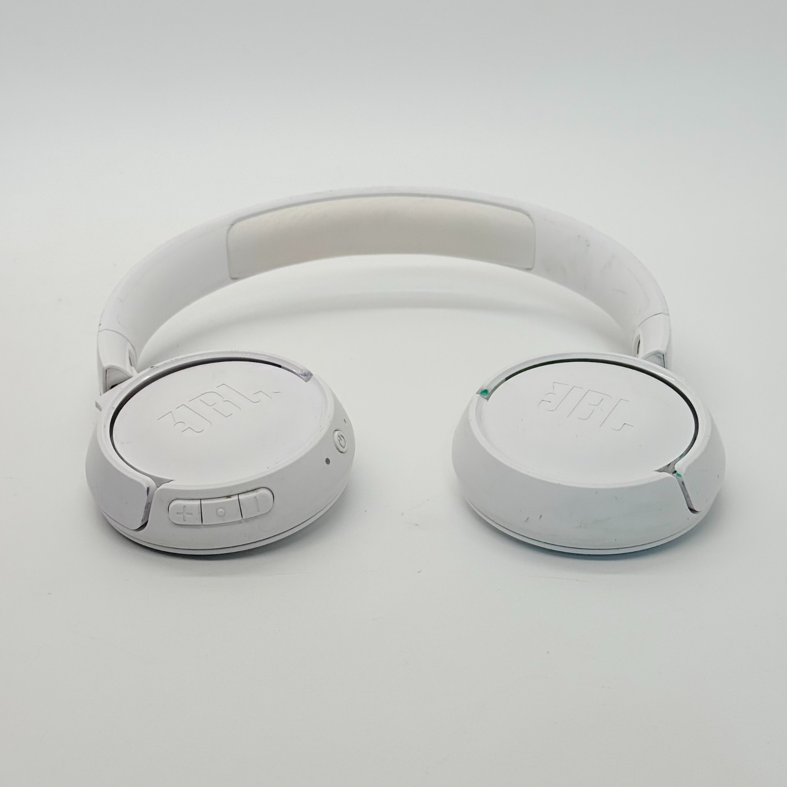 JBL tune 520bt Wireless Over-Ear Bluetooth Headphones White