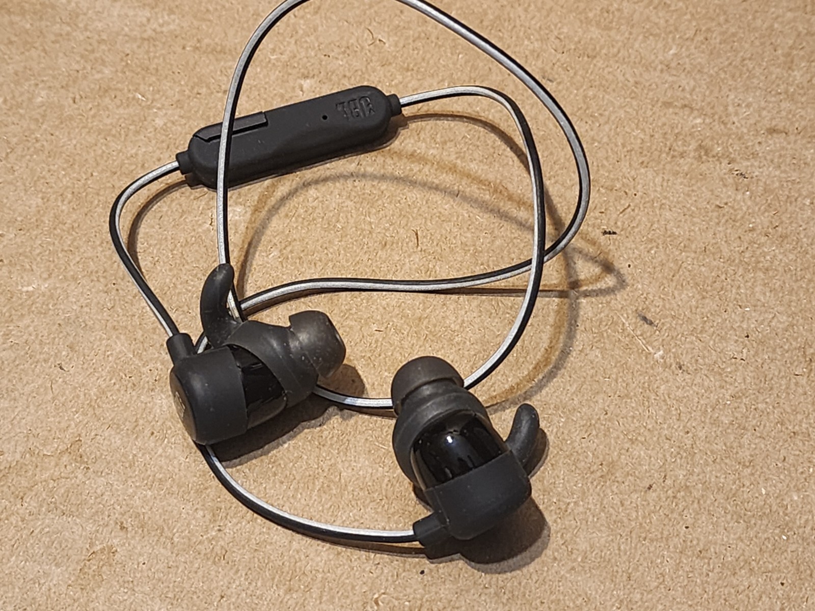 JBL Reflect Mini Wireless In-Ear Sport Headphones Earbuds + Free-shipping
