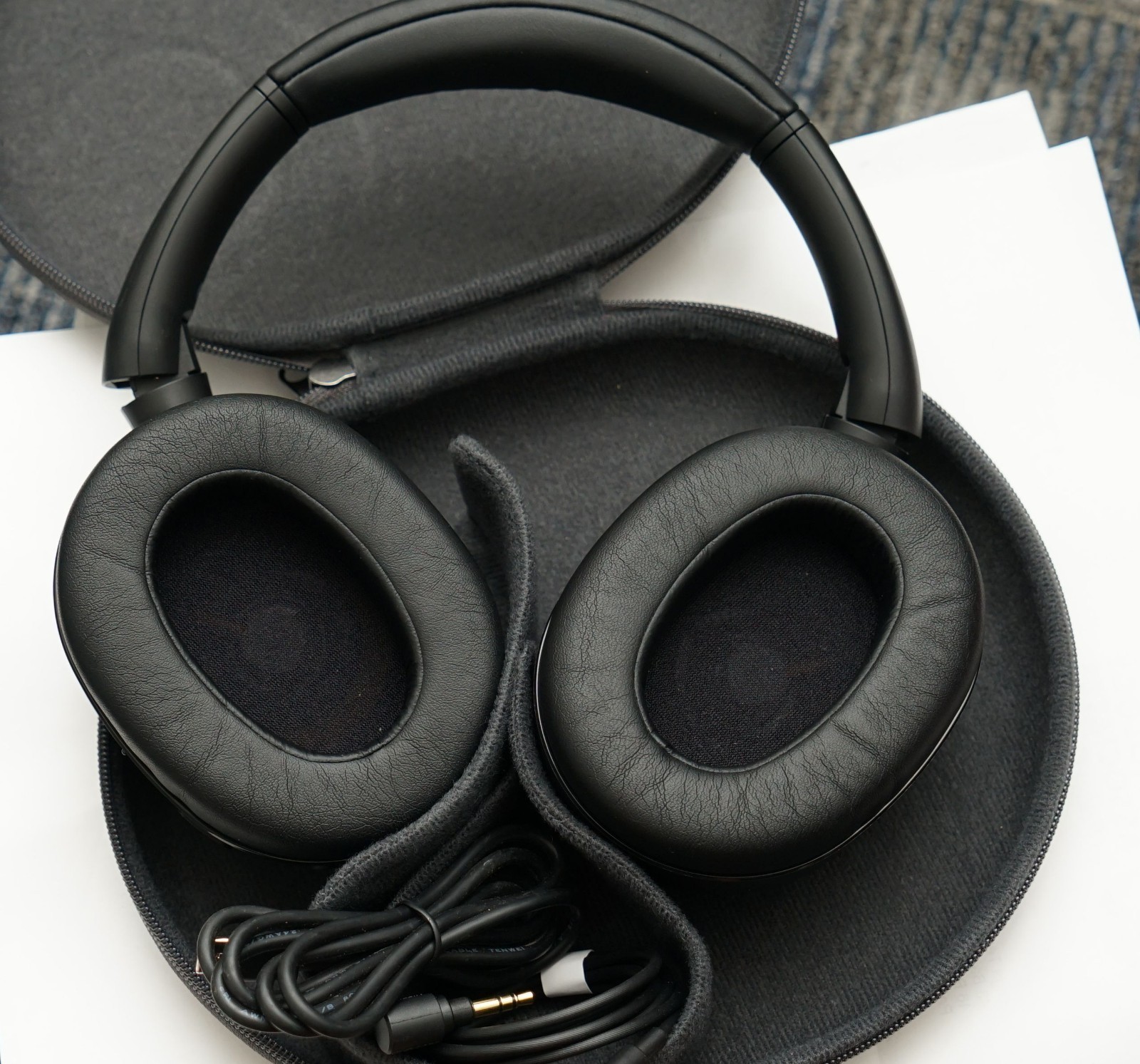 SONY WH-ULT900N Wireless Noise Canceling Headphones Bluetooth Forest BLACK
