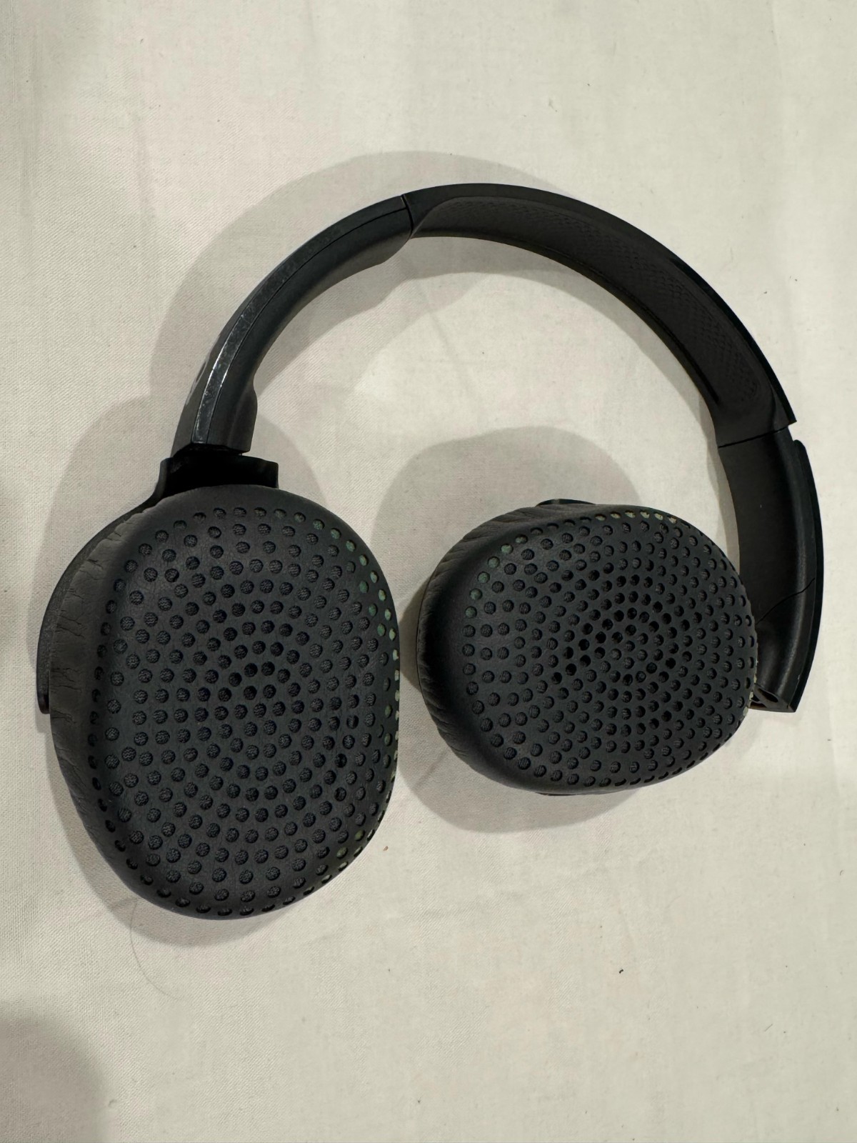 Skullcandy Riff Wireless 2 On-Ear Bluetooth Headphones True Black S5PRW-P740