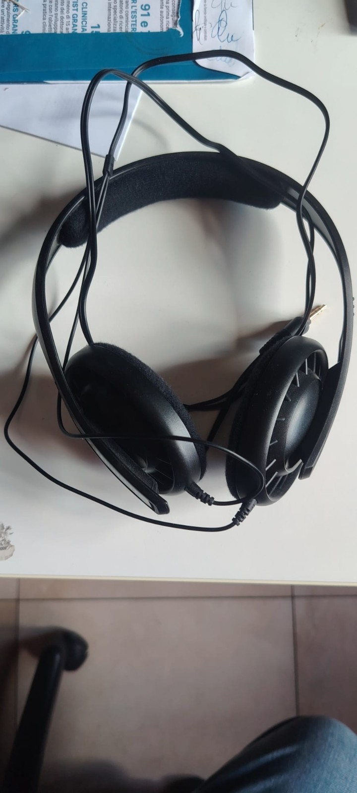 Sennheiser HD 407 Traditional Headphones, Little Used Like New