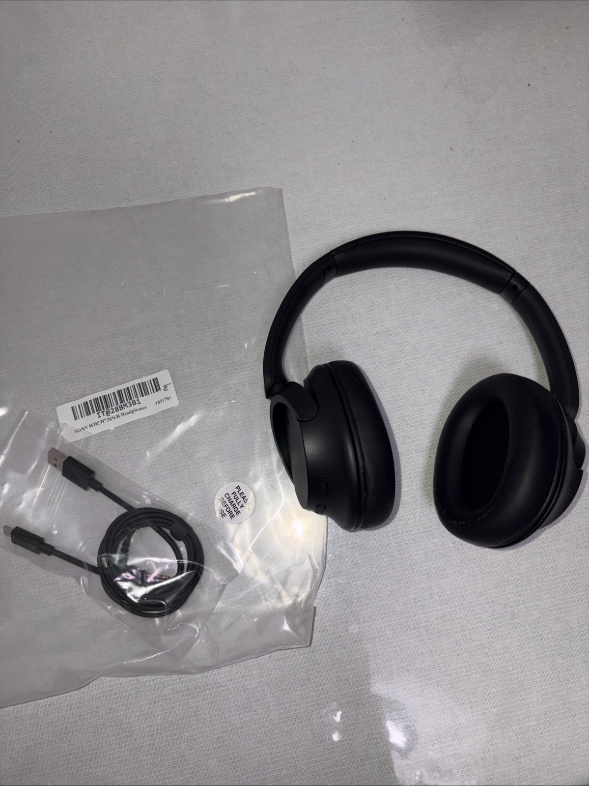 Sony WH-CH720N/B Wireless Noise-canceling Headphones – Black