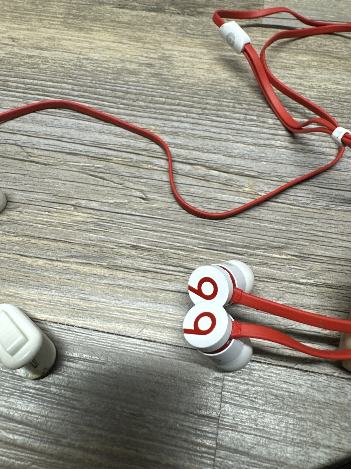 Beats By Dr. Dre Urbeats 2.0 In Ear Headphone Red/White Color