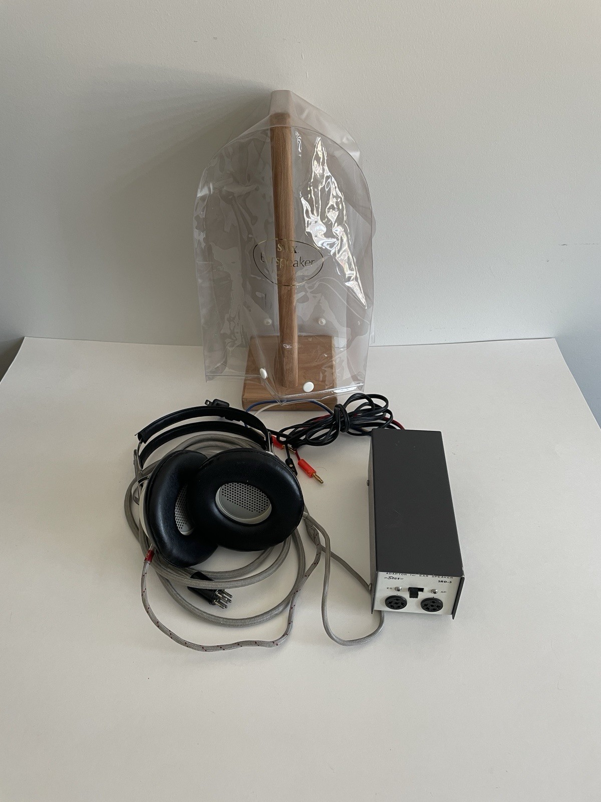 Stax SR-3 Electrostatic Ear Speakers headphones SRD-5 adapter, wood stand, cover