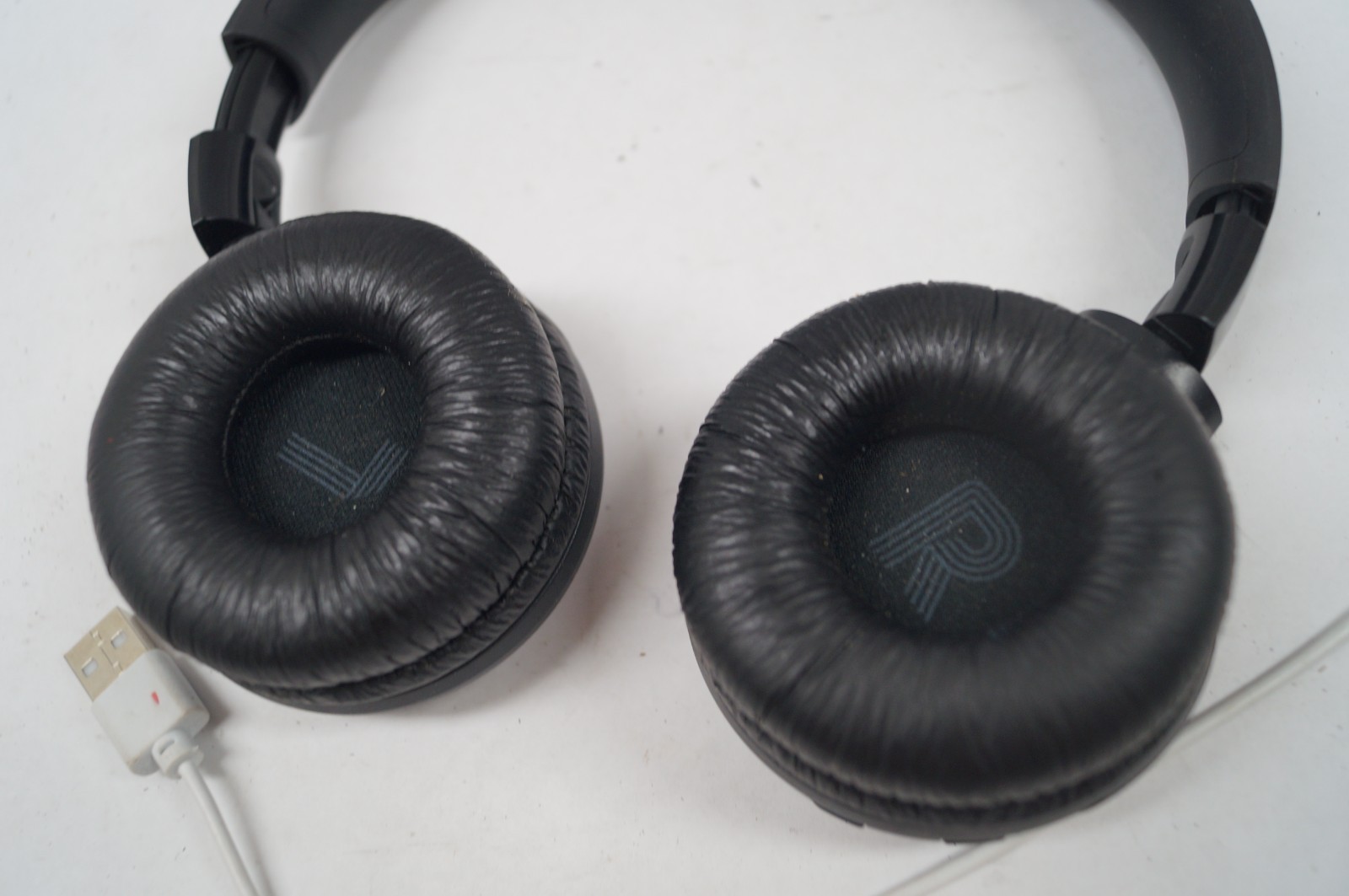 JBL 520 TUNE 520BT Bluetooth Headphones Wireless Foldable Black WORKING D341