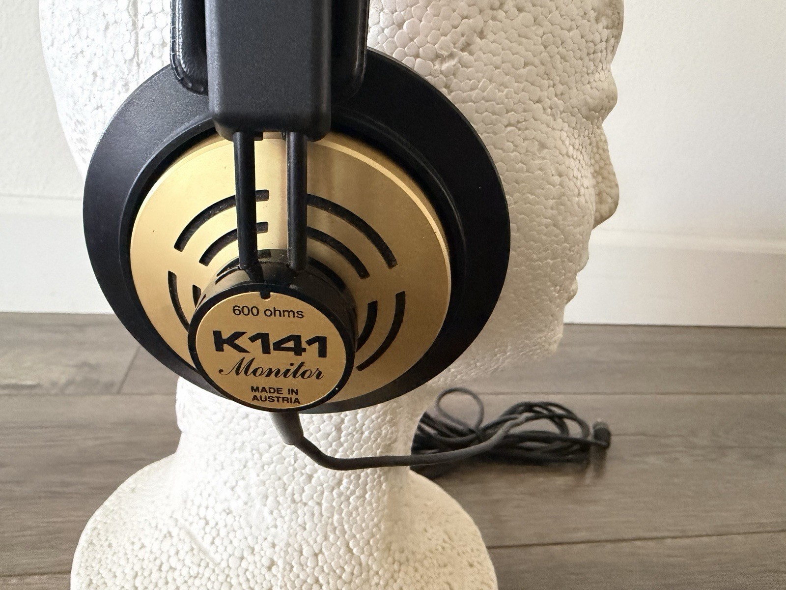 AKG Monitor K141 Headphones Made in Austria (Tested Work Great)