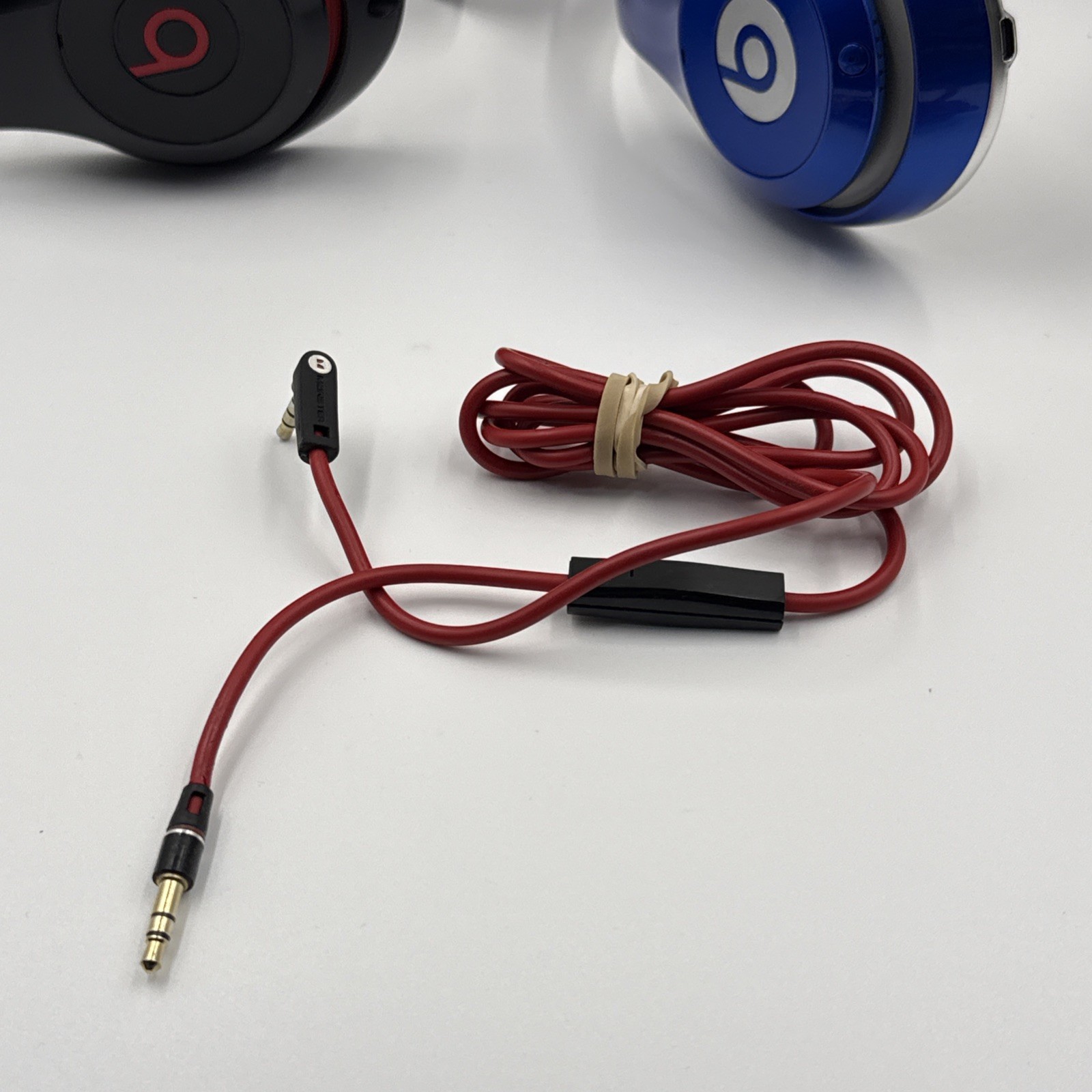 Lot Of 2 Beats by Dr. Dre Studio 2.0 Wired Headphones Over-Ear B0500 Works!!!