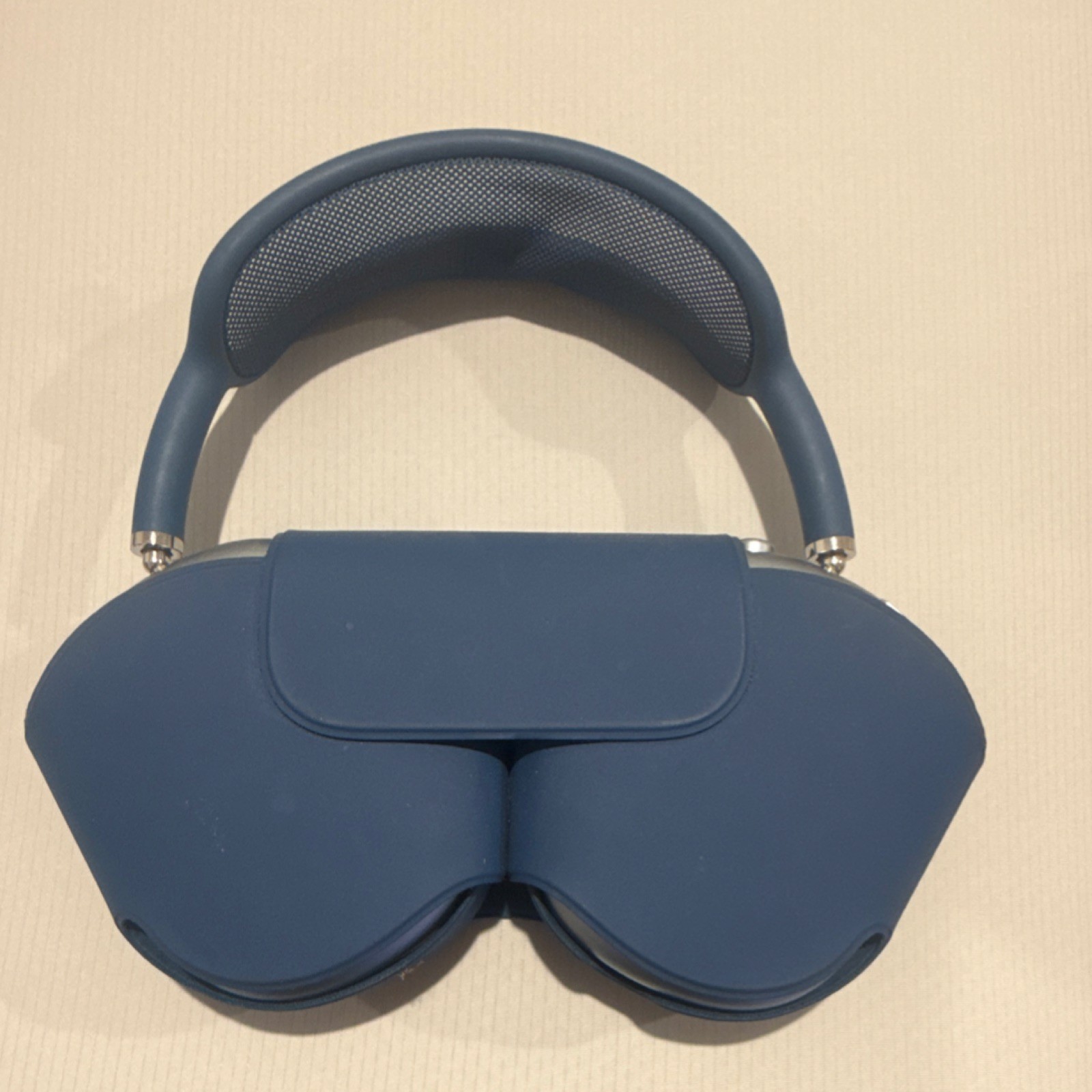 Apple AirPods Max Wireless Over-Ear Headphones Blue Silver Adjustable Headband