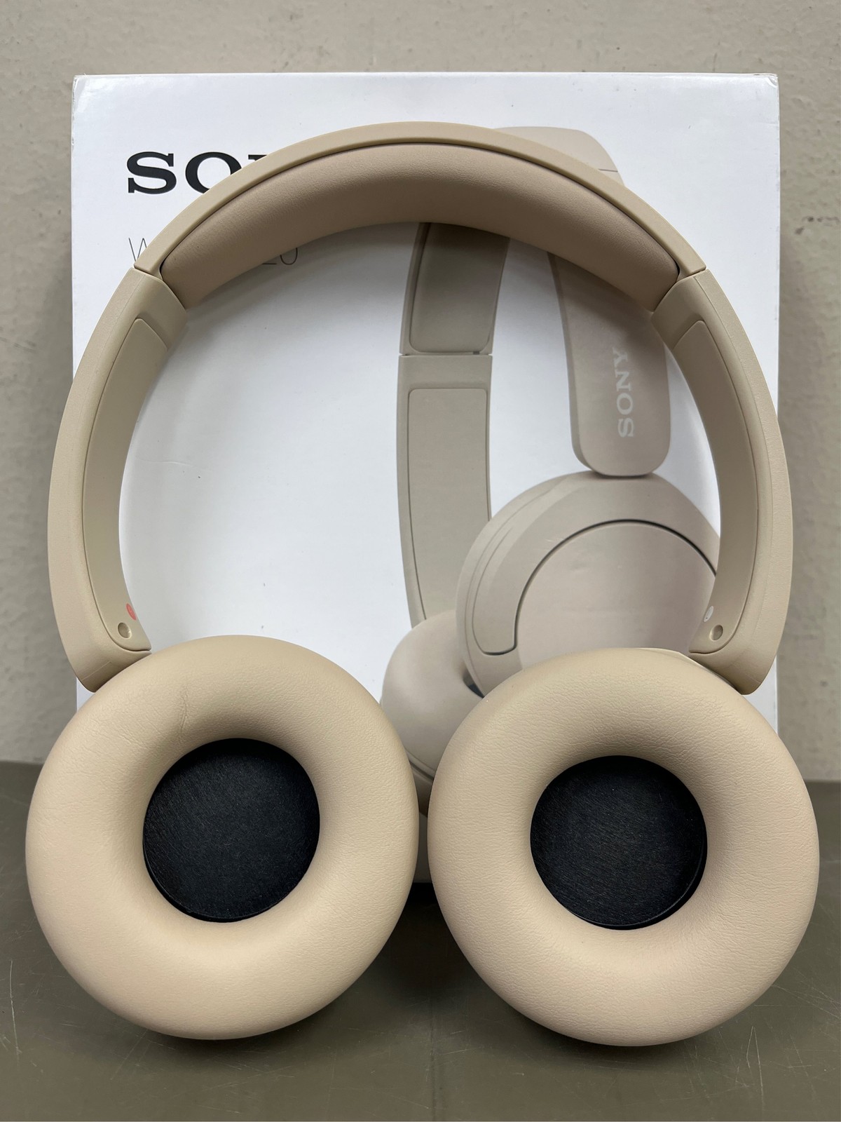 Sony WH-CH520 Wireless Headphones Bluetooth On-Ear Headset with Microphone, Ca 1
