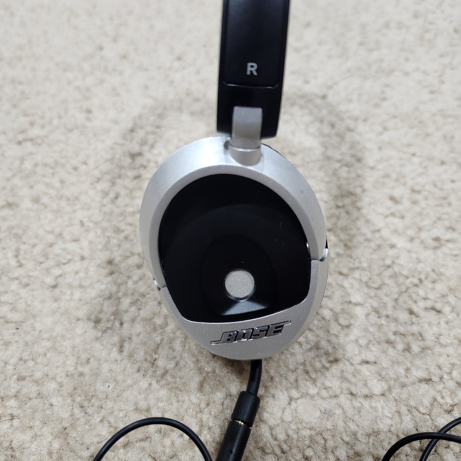 BOSE Wired Headphones With Case 2.5mm Jack