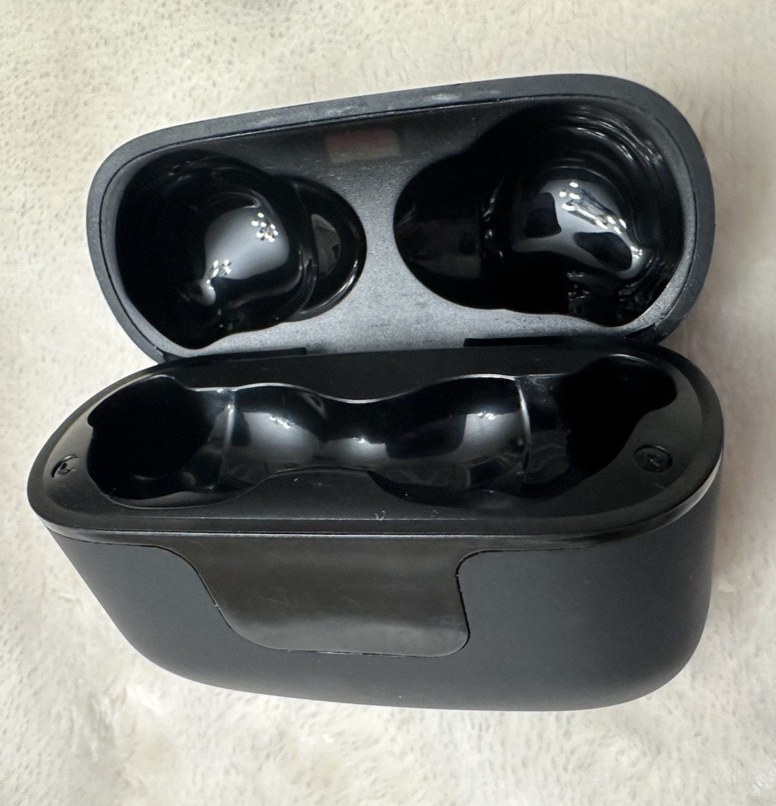 iHome XT-89 Bluetooth Earbuds – Right Earbud Only & Charging Case – Black