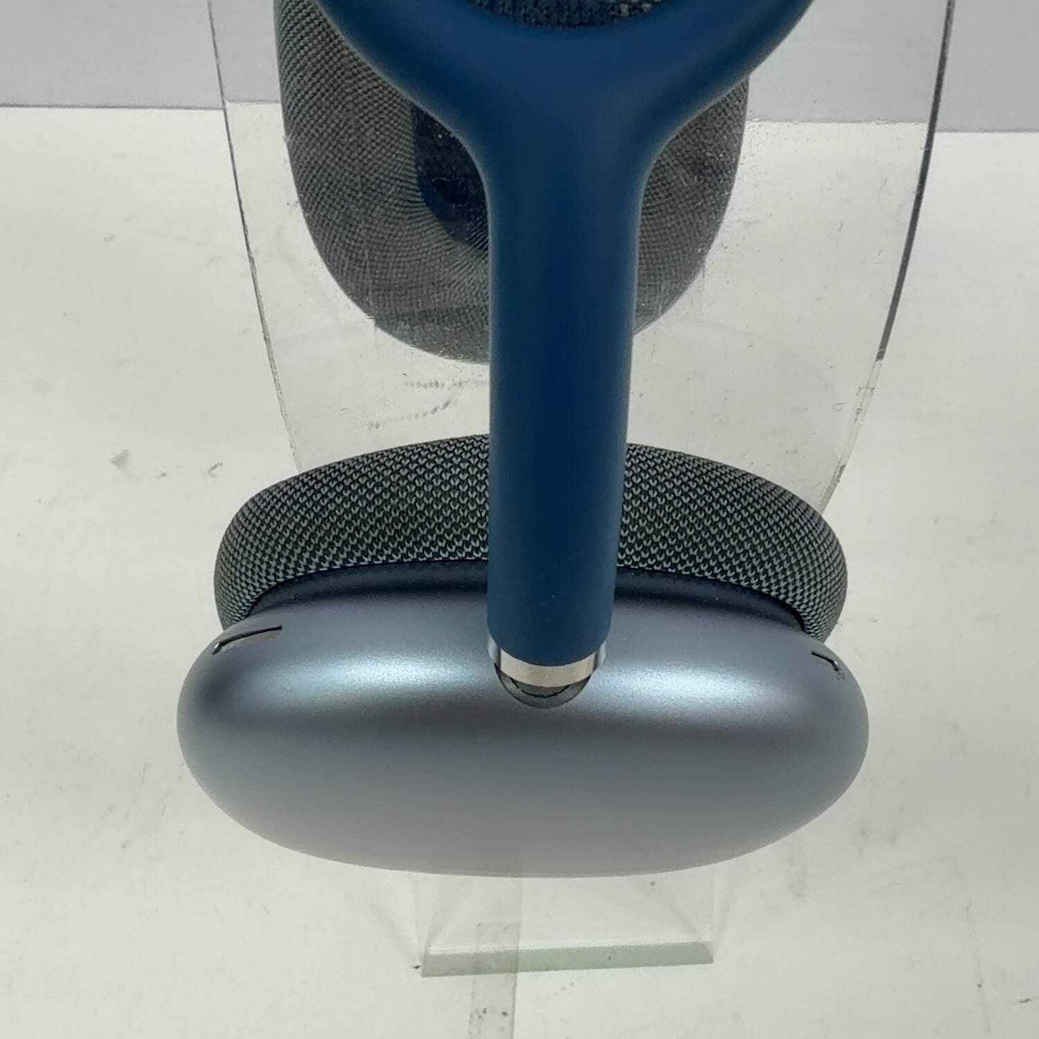 Apple AirPods Max Wireless Over-Ear Headphones Blue