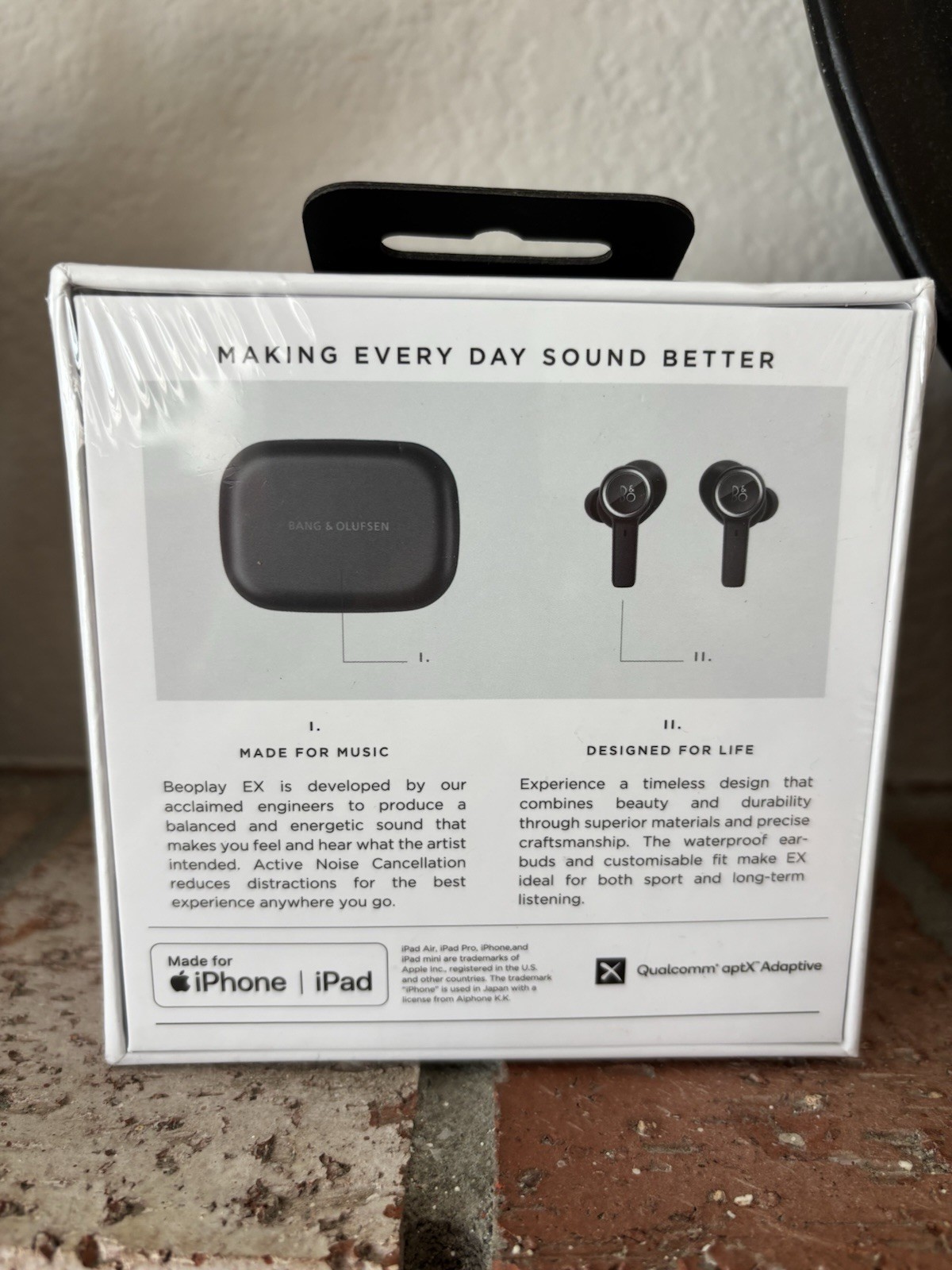 Bang & Olufsen Beoplay EX Earphones Black Nose Cancelling NEW Sealed