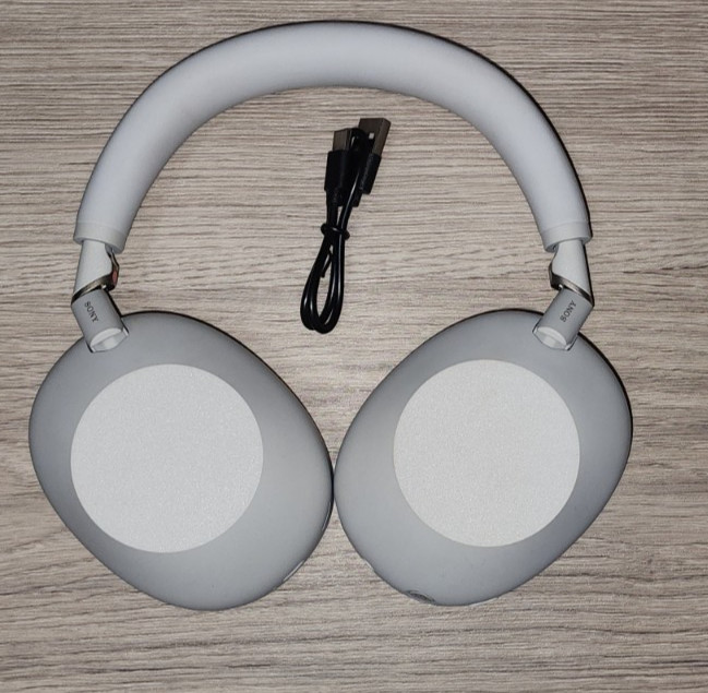Sony WH-1000XM6 The Best Wireless Noise Canceling Headphones / Platinum Silver