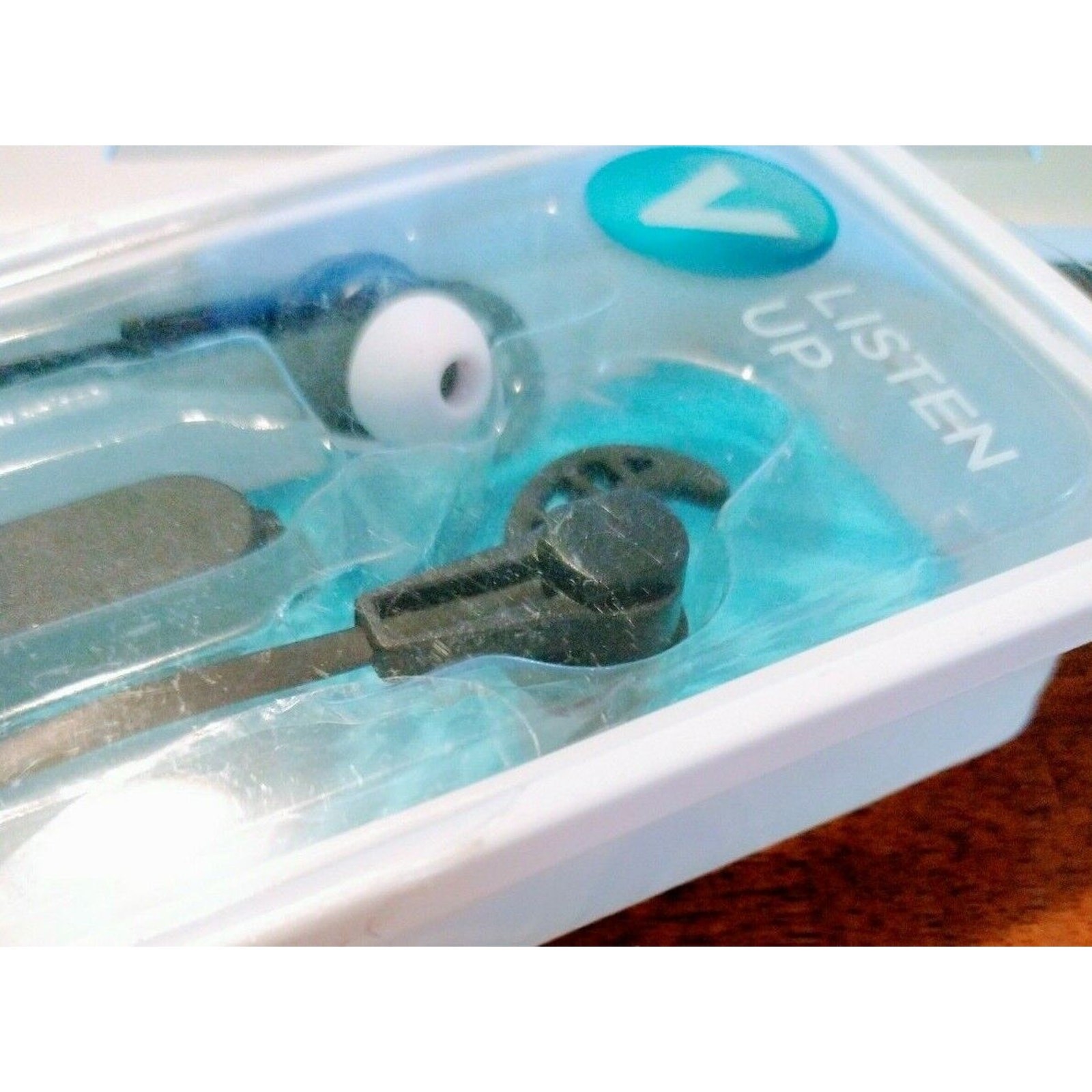 Vivitar Listen Up Bluetooth Wireless Earphones w/ Microphone & Call Answer