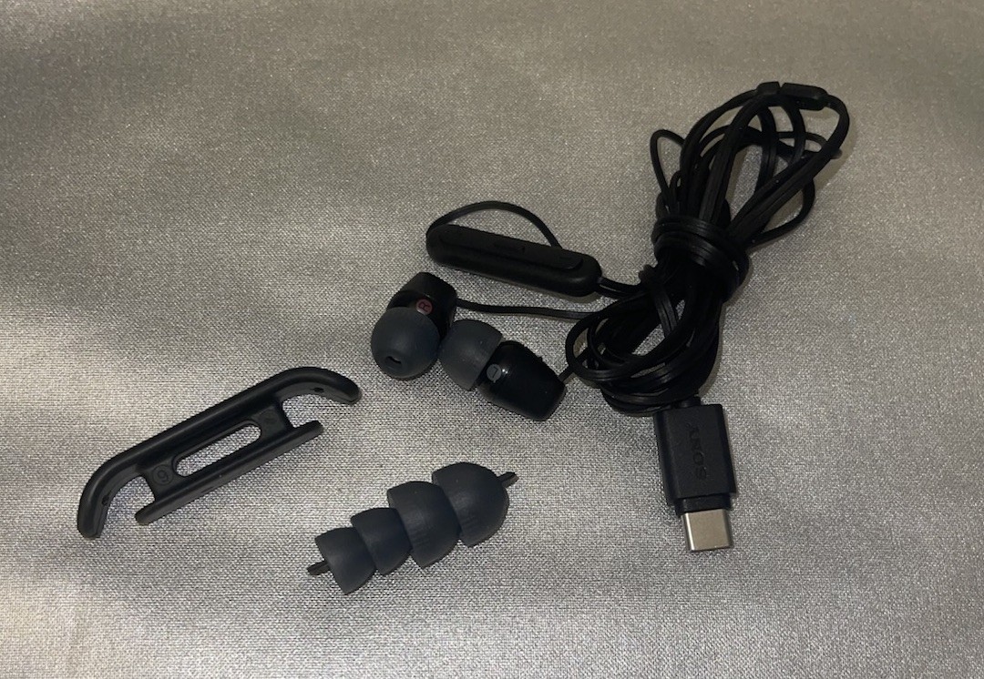 Sony IER-EX15c Earbuds Wired Stereo Headphones with Mic Black *PARTS ONLY *