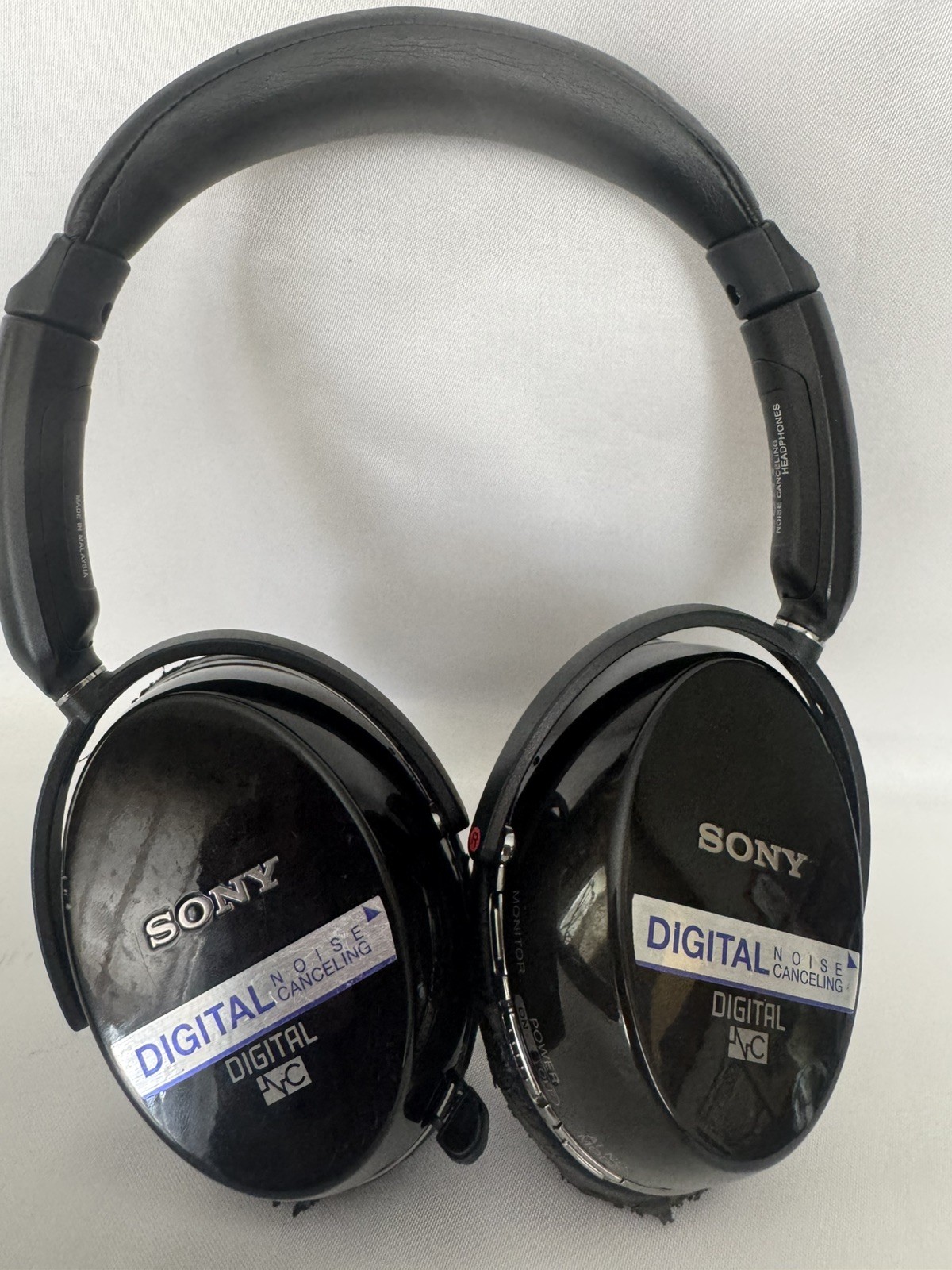 Sony MDR-NC500D Digital Noise Canceling Headphones w/ Case Battery Pack Tested